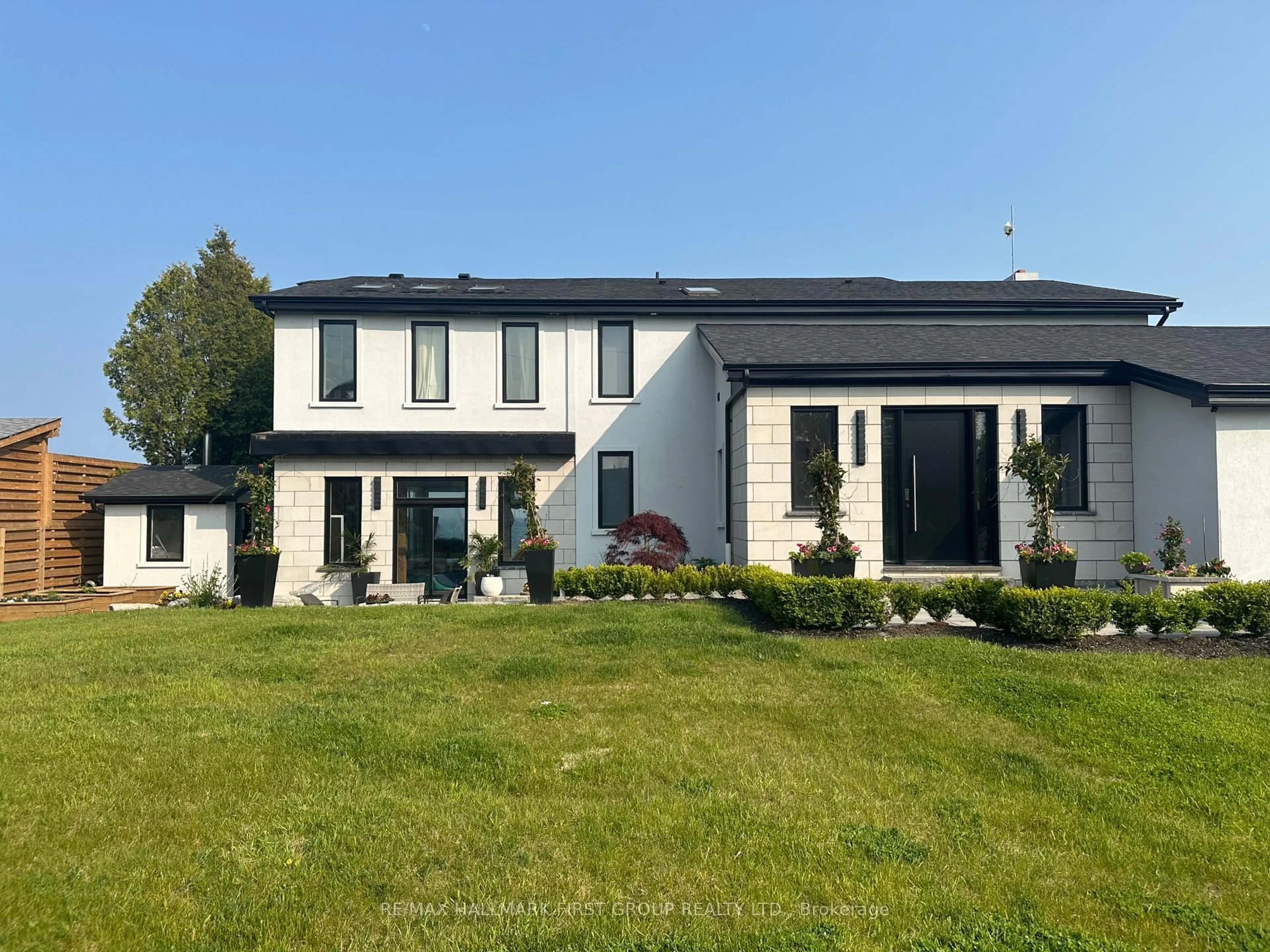 Home with vinyl exterior material, unknown for 52 Ontoro Blvd, Ajax Ontario L1Z 1X6
