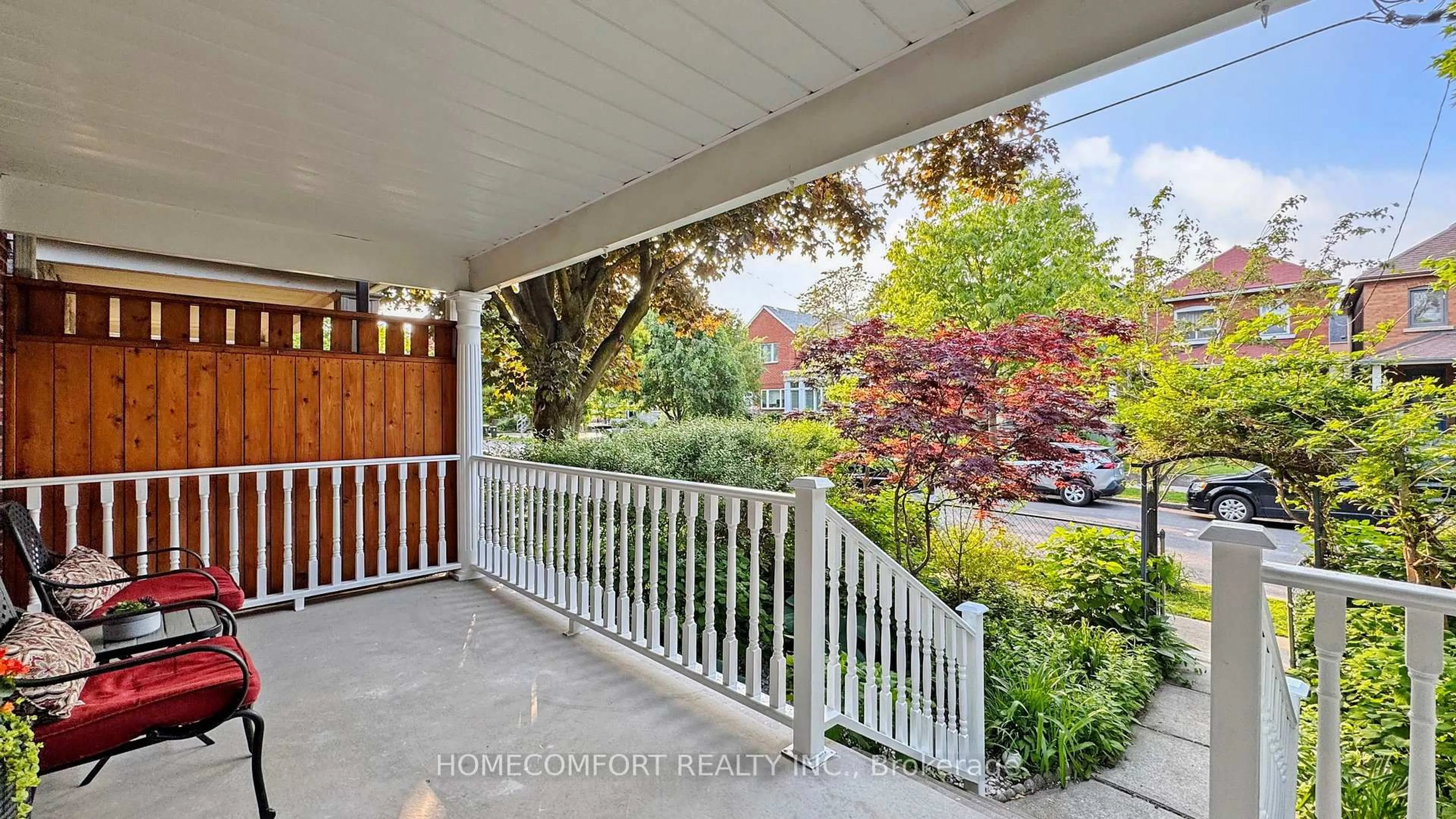 Patio, street for 253 Fulton Ave, Toronto Ontario M4K 1Y6