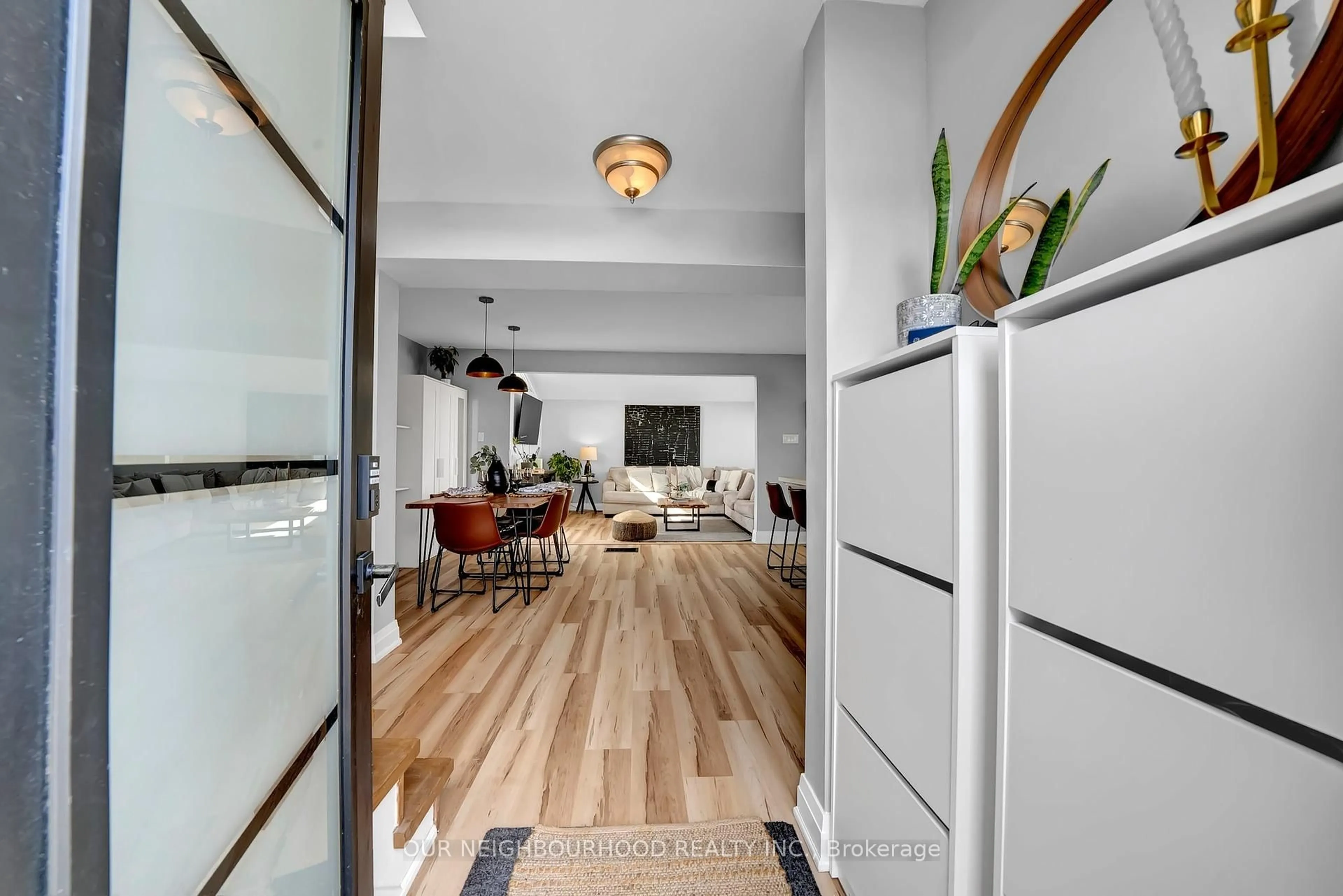 Indoor entryway for 56 Lucas Lane, Ajax Ontario L1S 3P8