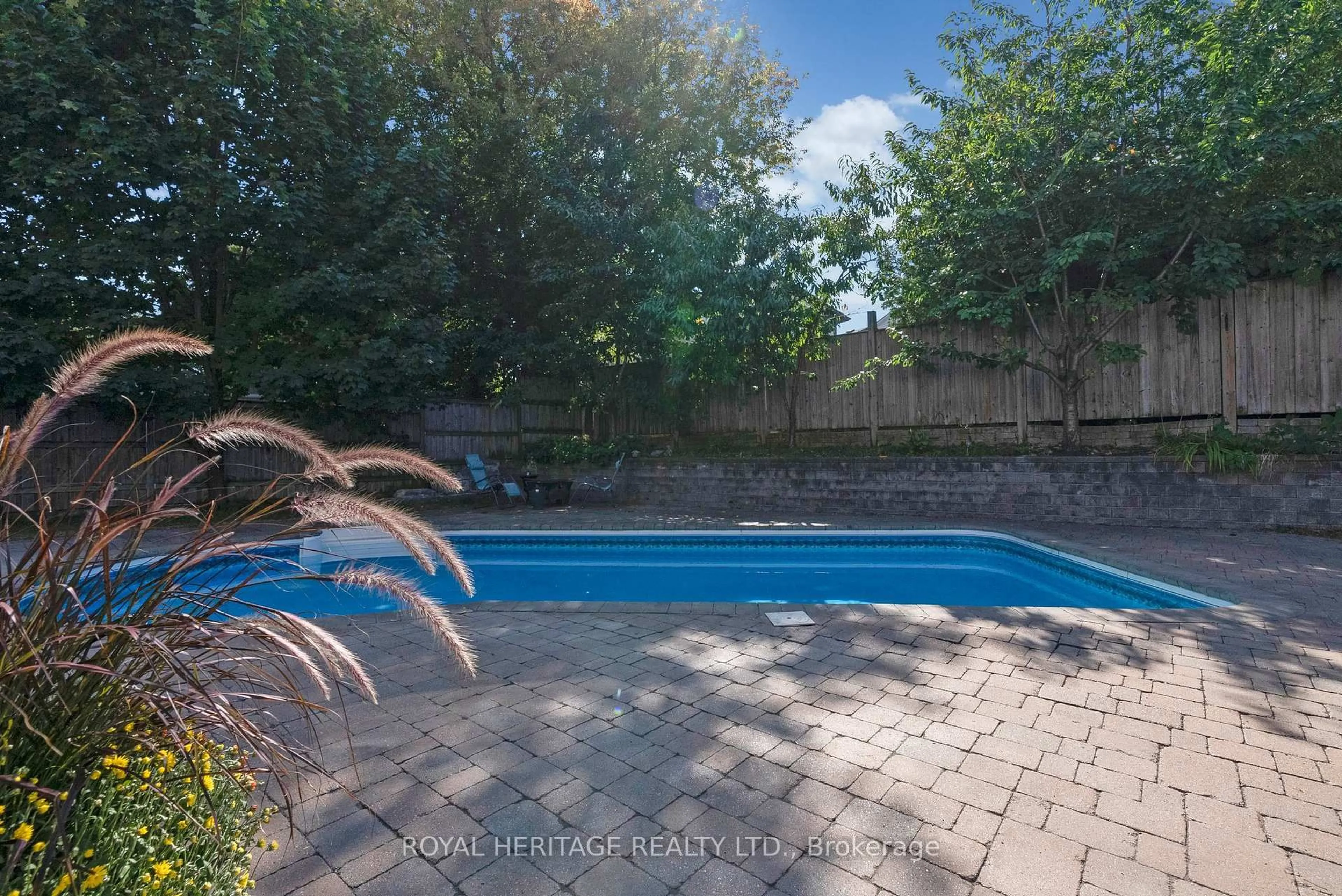 Pool for 314 St Lawrence St, Whitby Ontario L1N 1H1