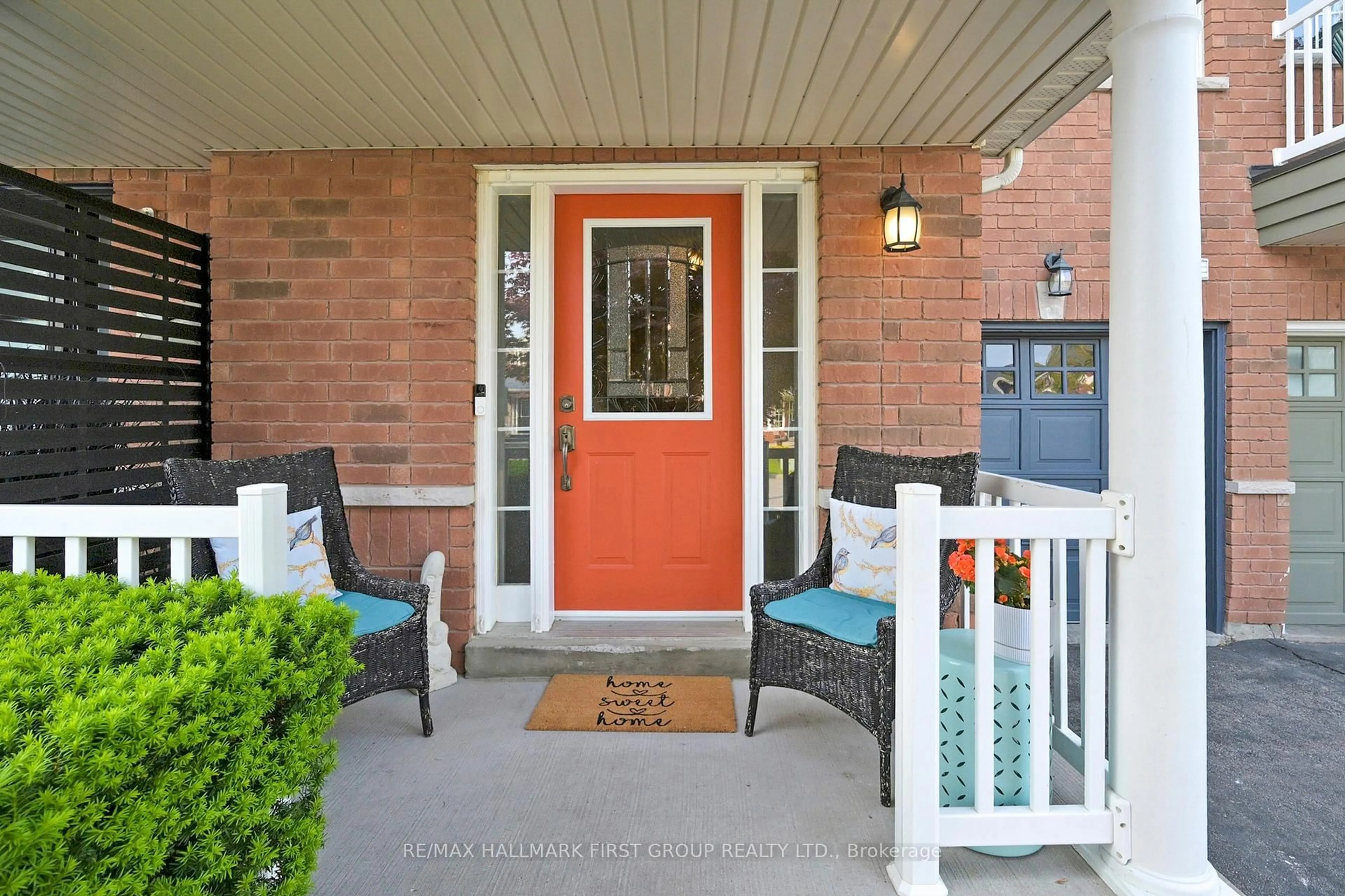 Indoor entryway for 727 Sunbird Tr, Pickering Ontario L1X 2X5