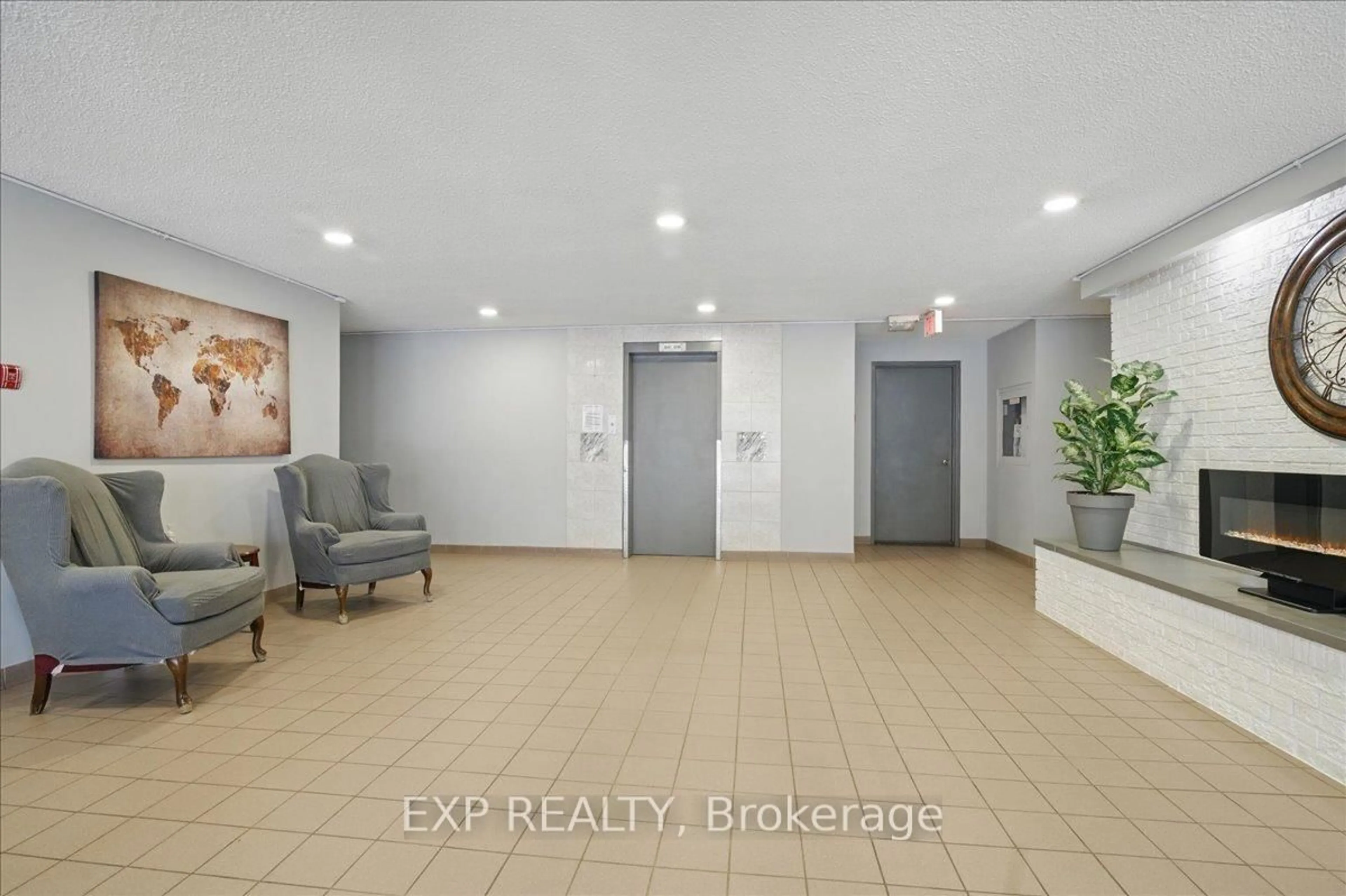 Lobby for 131 Taunton Rd #306, Oshawa Ontario L1G 3T8