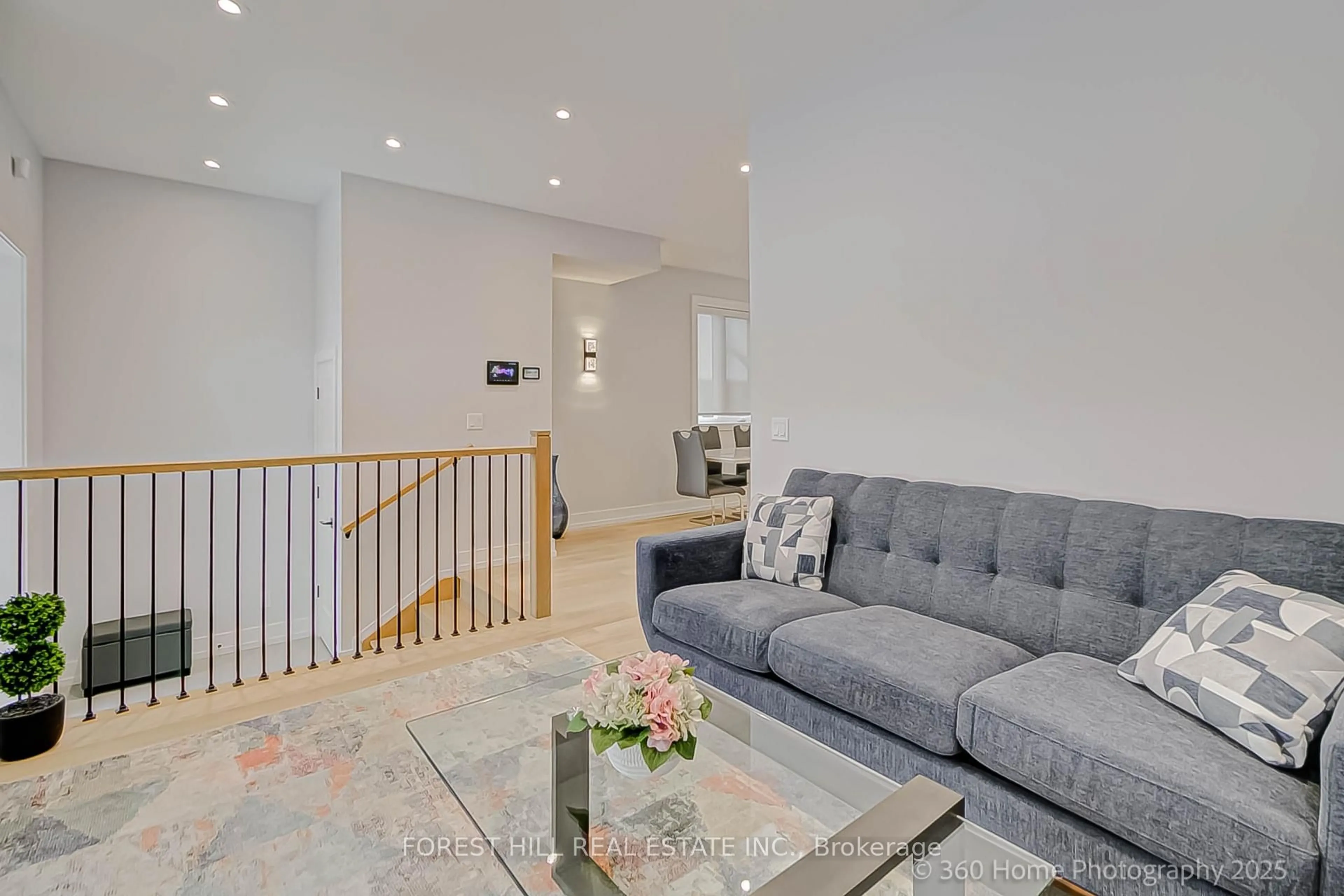 Living room with furniture, unknown for 896 Coxwell Ave, Toronto Ontario M4C 3G2