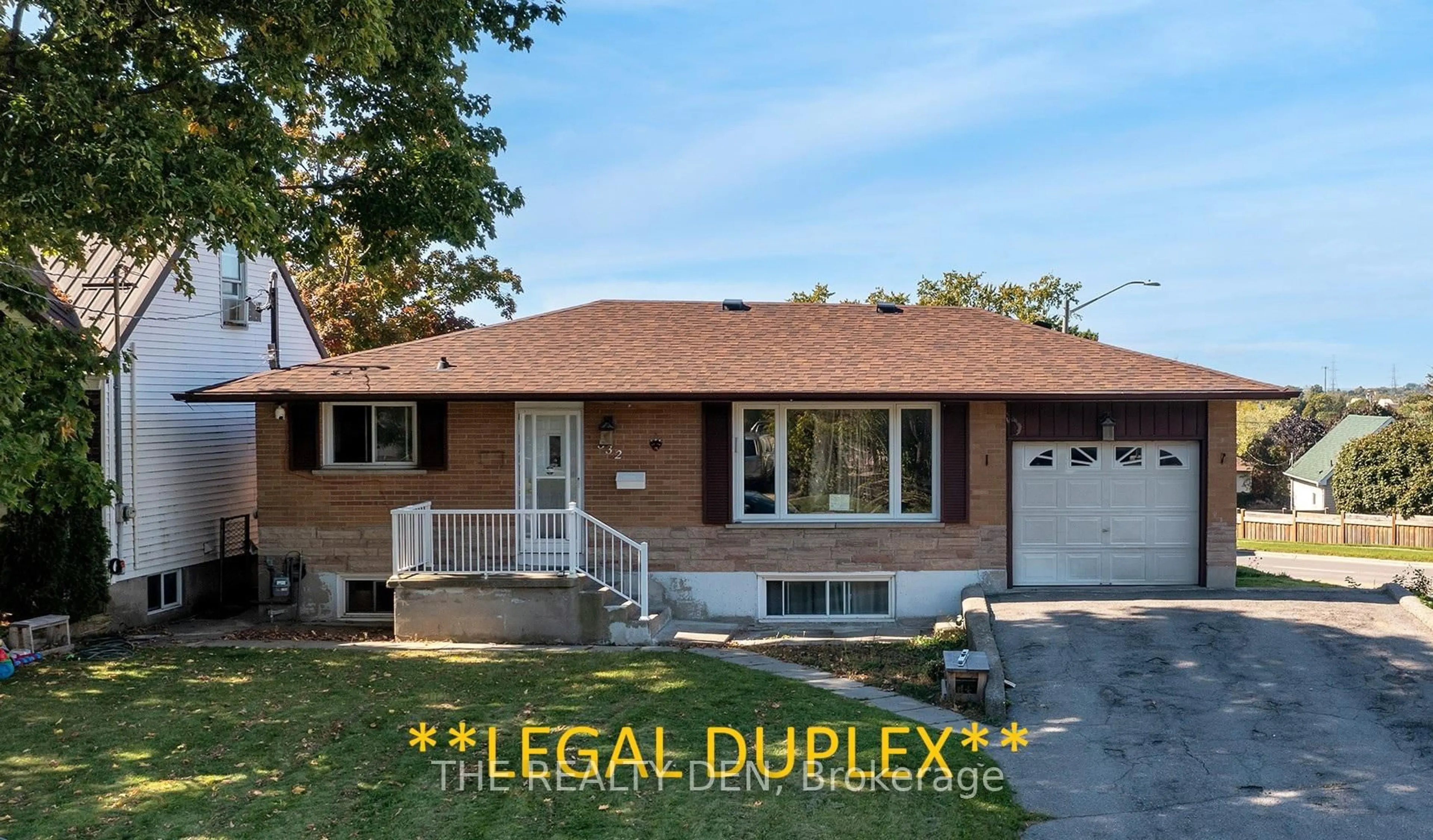 Home with brick exterior material, street for 532 Montrave Ave, Oshawa Ontario L1J 4S9