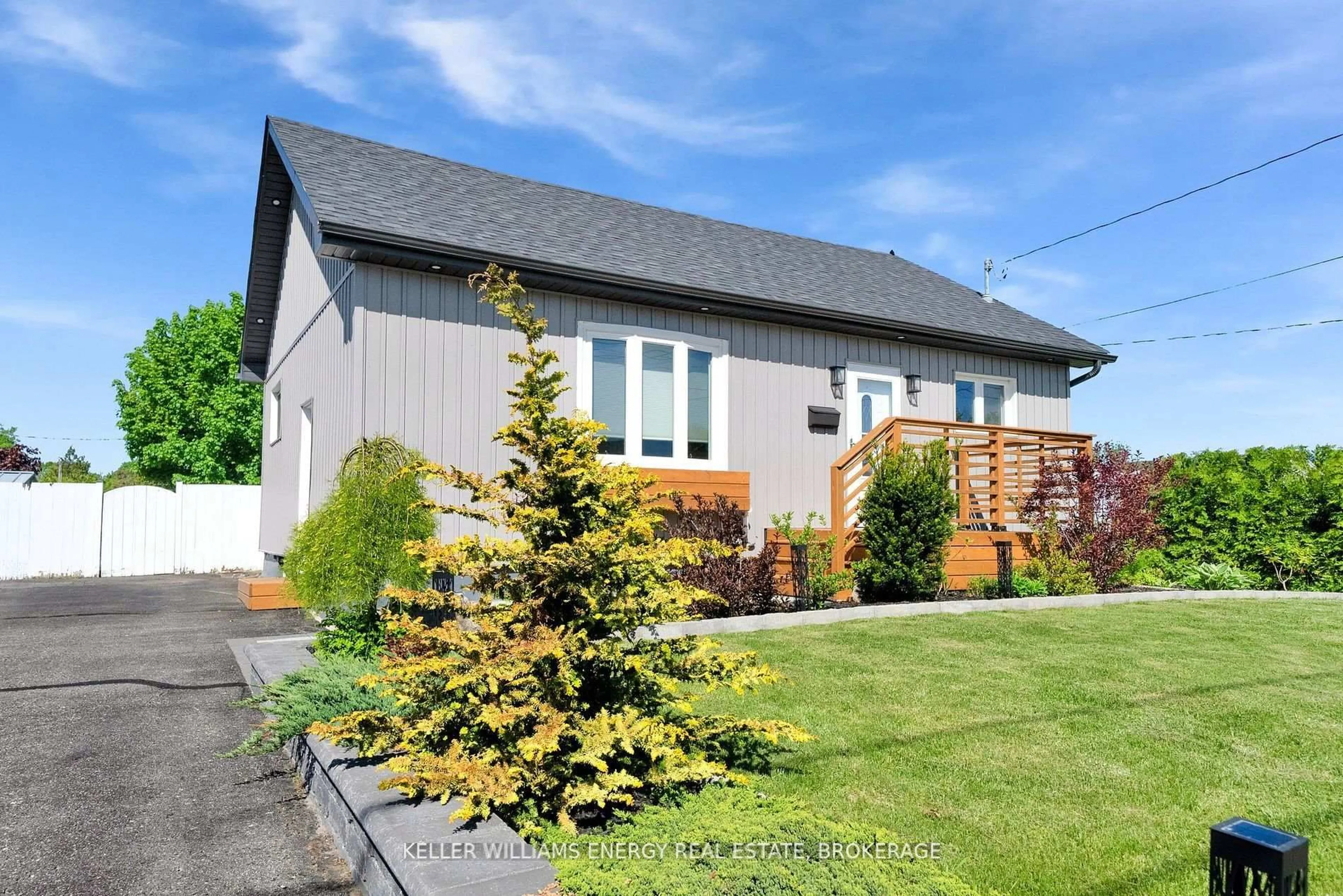 Home with vinyl exterior material, street for 1248 Somerville St, Oshawa Ontario L1G 4L2