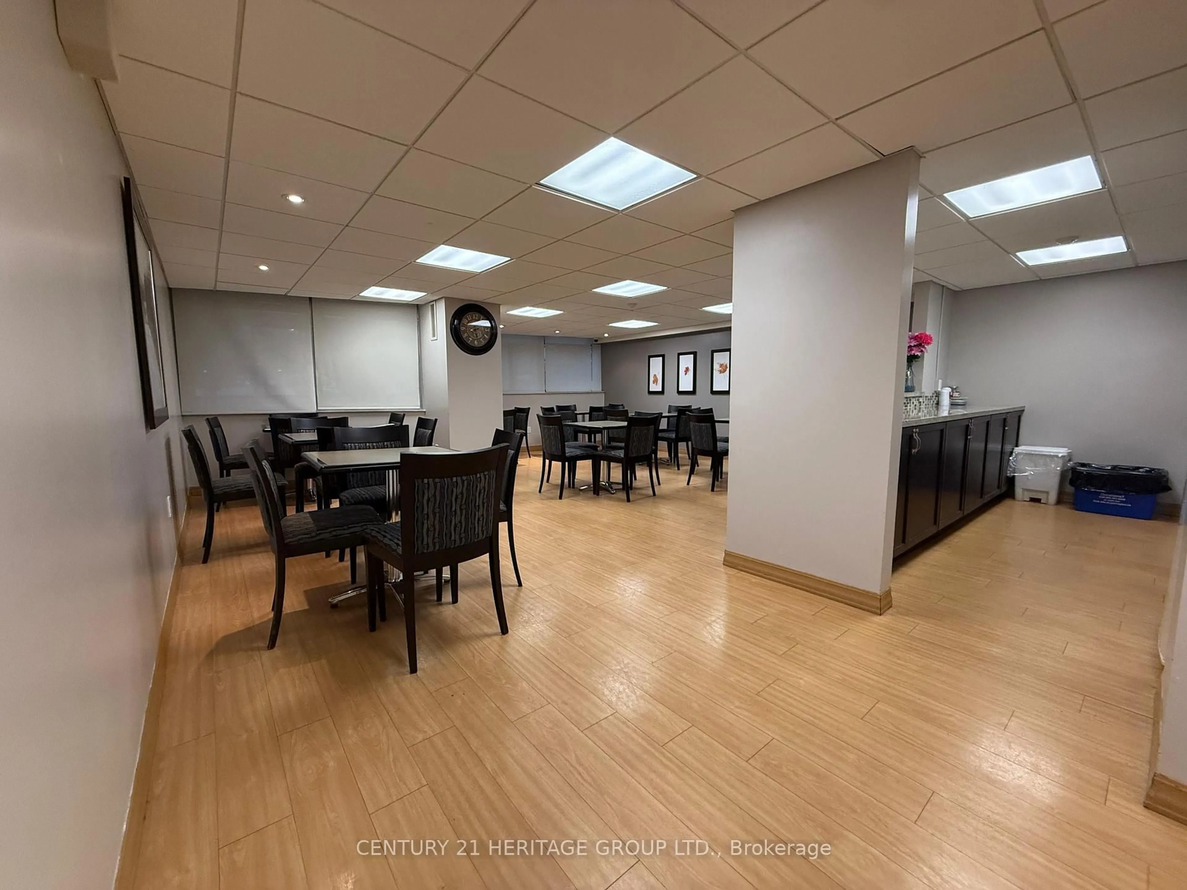 Dining room, unknown for 3151 Bridle Town Circ #405, Toronto Ontario M1W 2T1