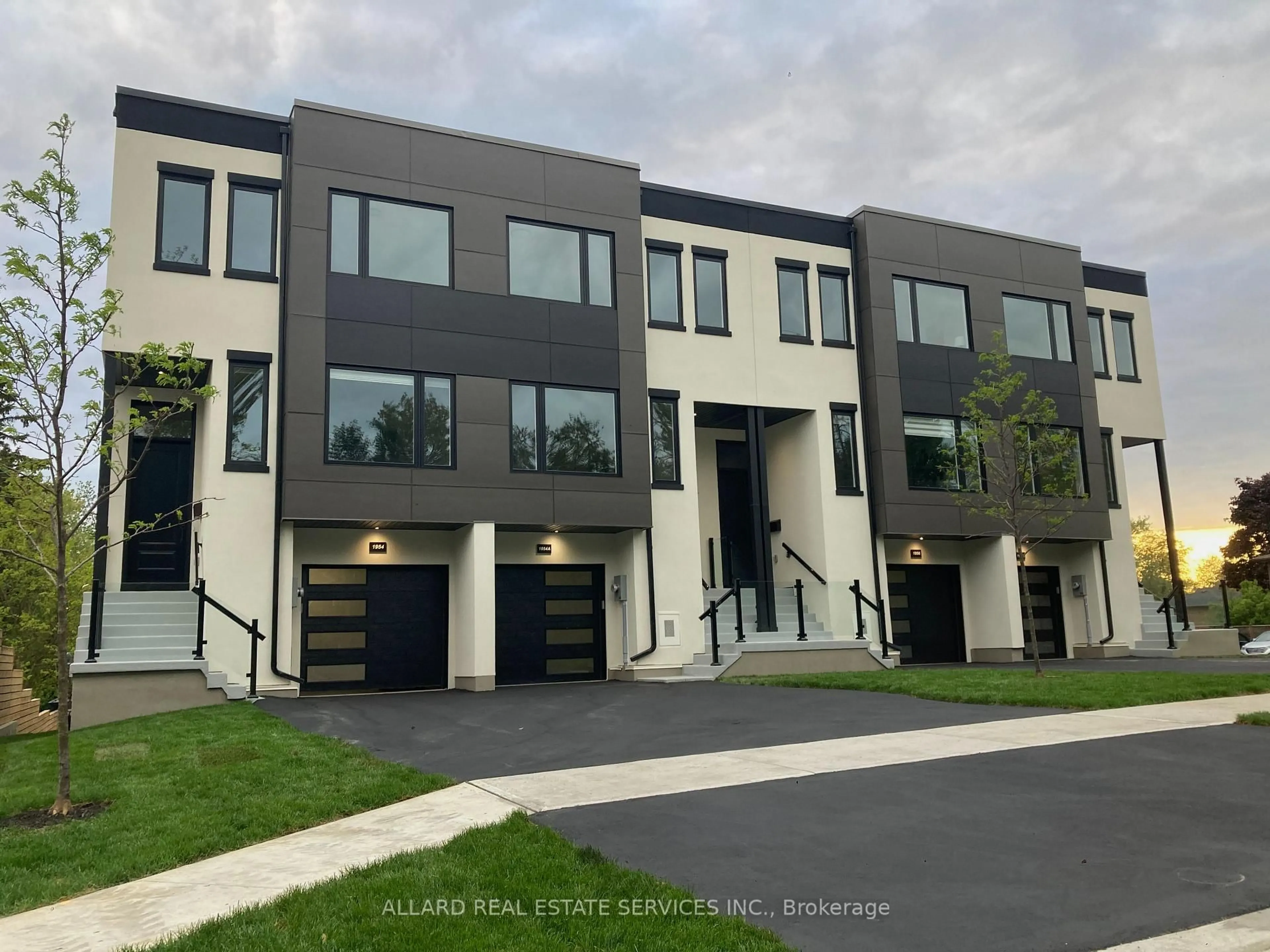 Unknown for 1956 Valley Farm Rd, Pickering Ontario L1V 1X7