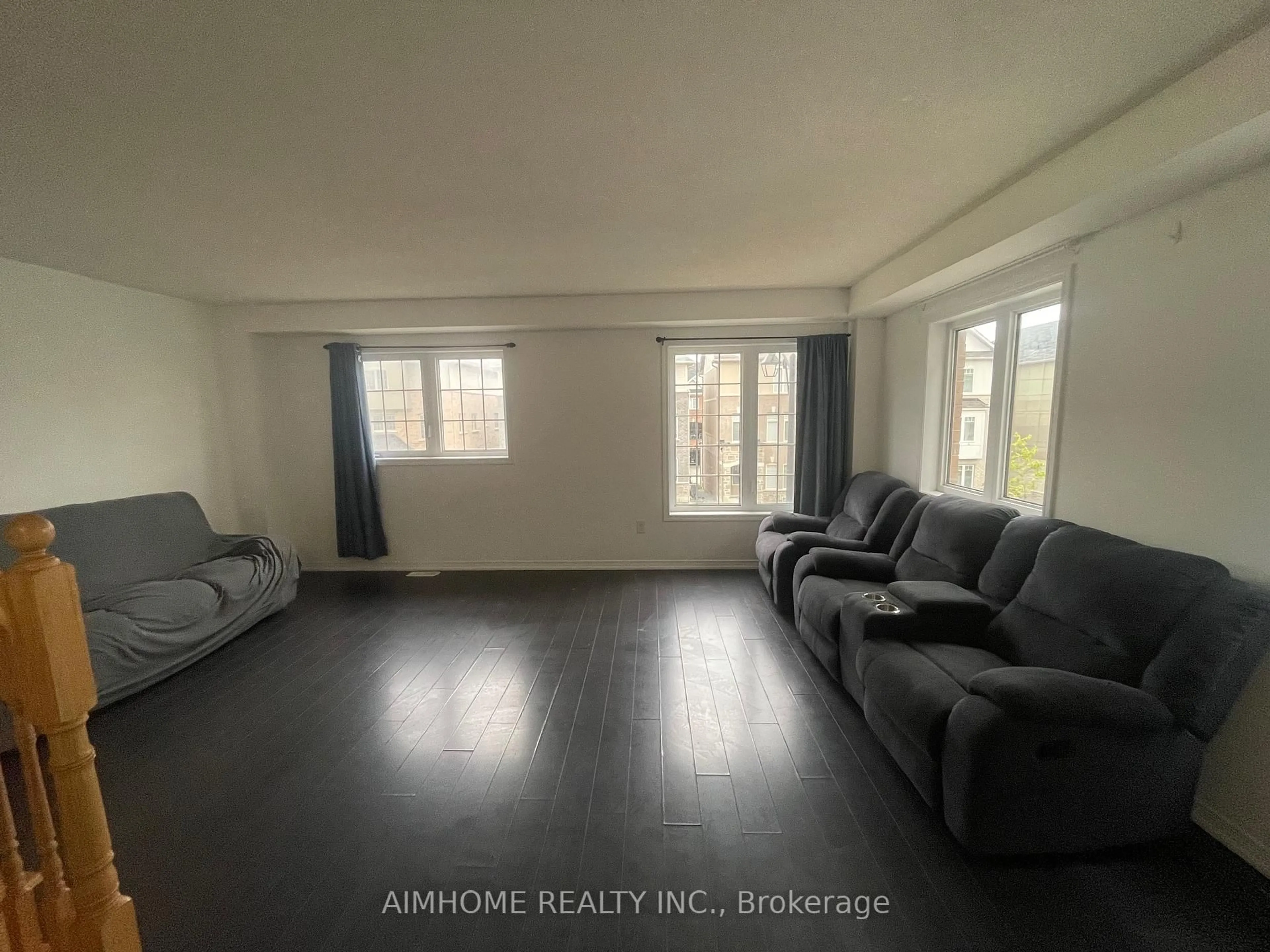 A pic of a room for 92 Ainley Rd, Ajax Ontario L1Z 0S9