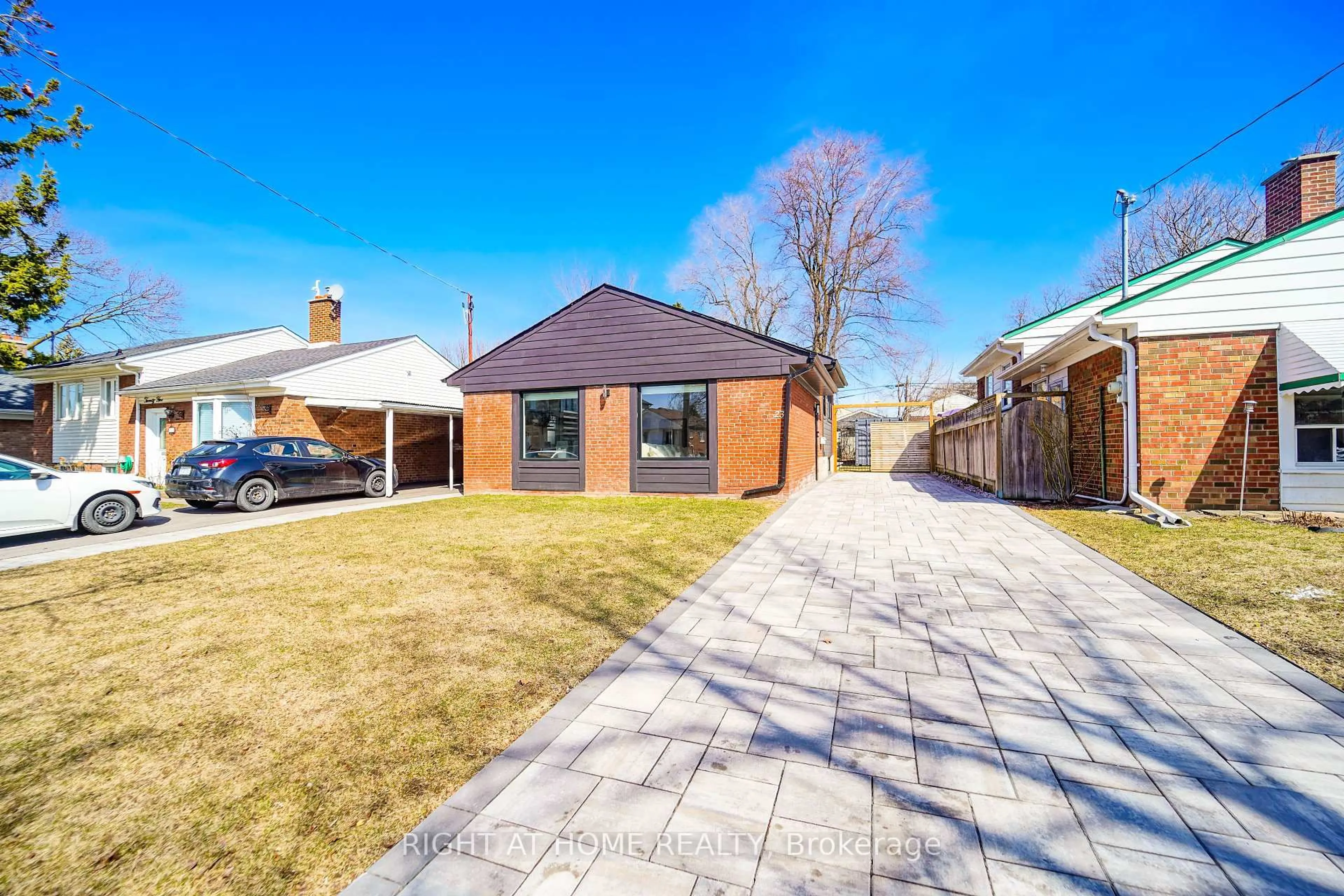 A pic from outside/outdoor area/front of a property/back of a property/a pic from drone, street for 23 Denham Rd, Toronto Ontario M1P 1W5