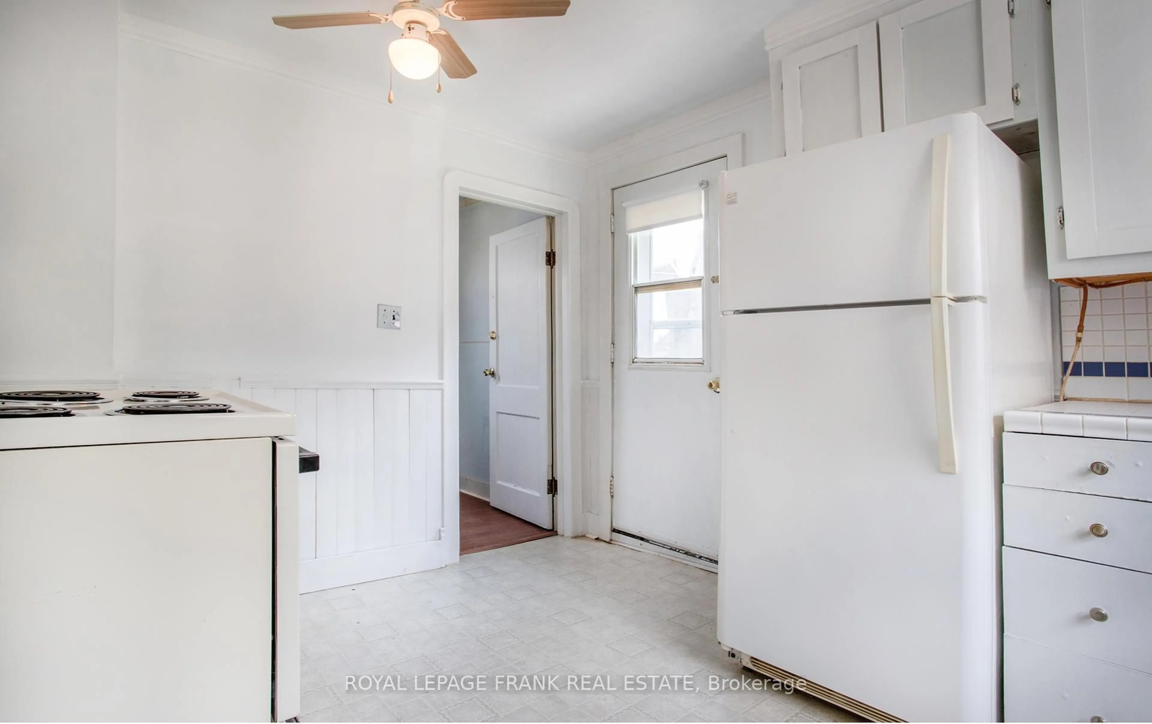 A pic of a room for 377 Adelaide Ave, Oshawa Ontario L1J 2R7