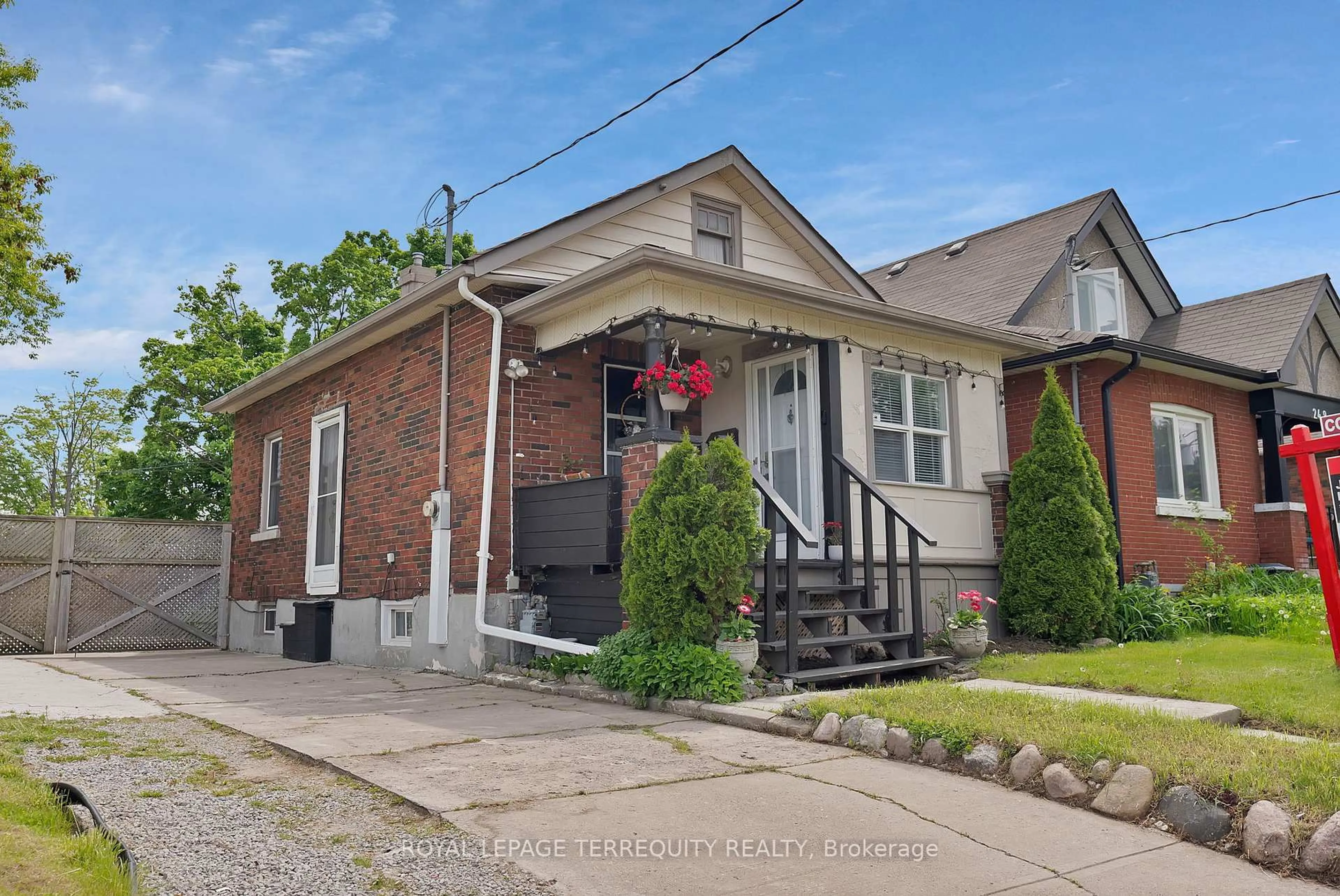 Unknown for 253 Olive Ave, Oshawa Ontario L1H 2P4