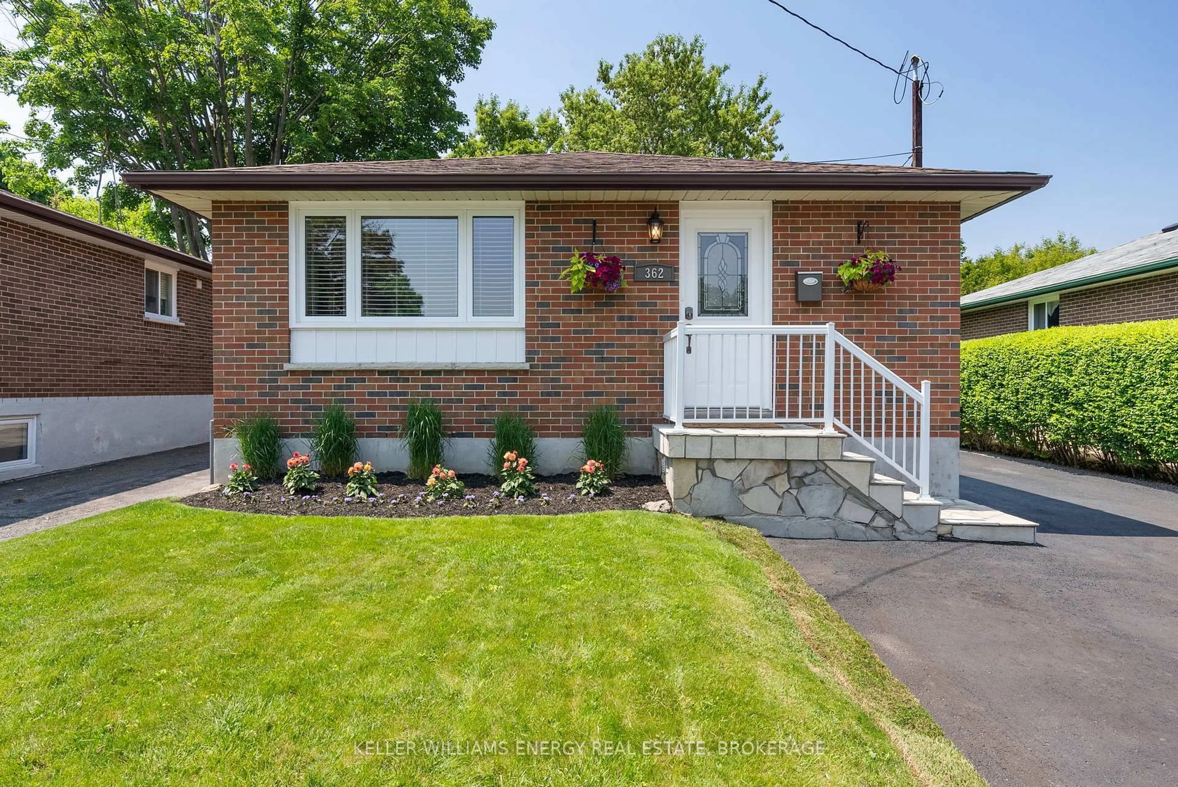 Home with brick exterior material, street for 362 Elmridge St, Oshawa Ontario L1H 6R7