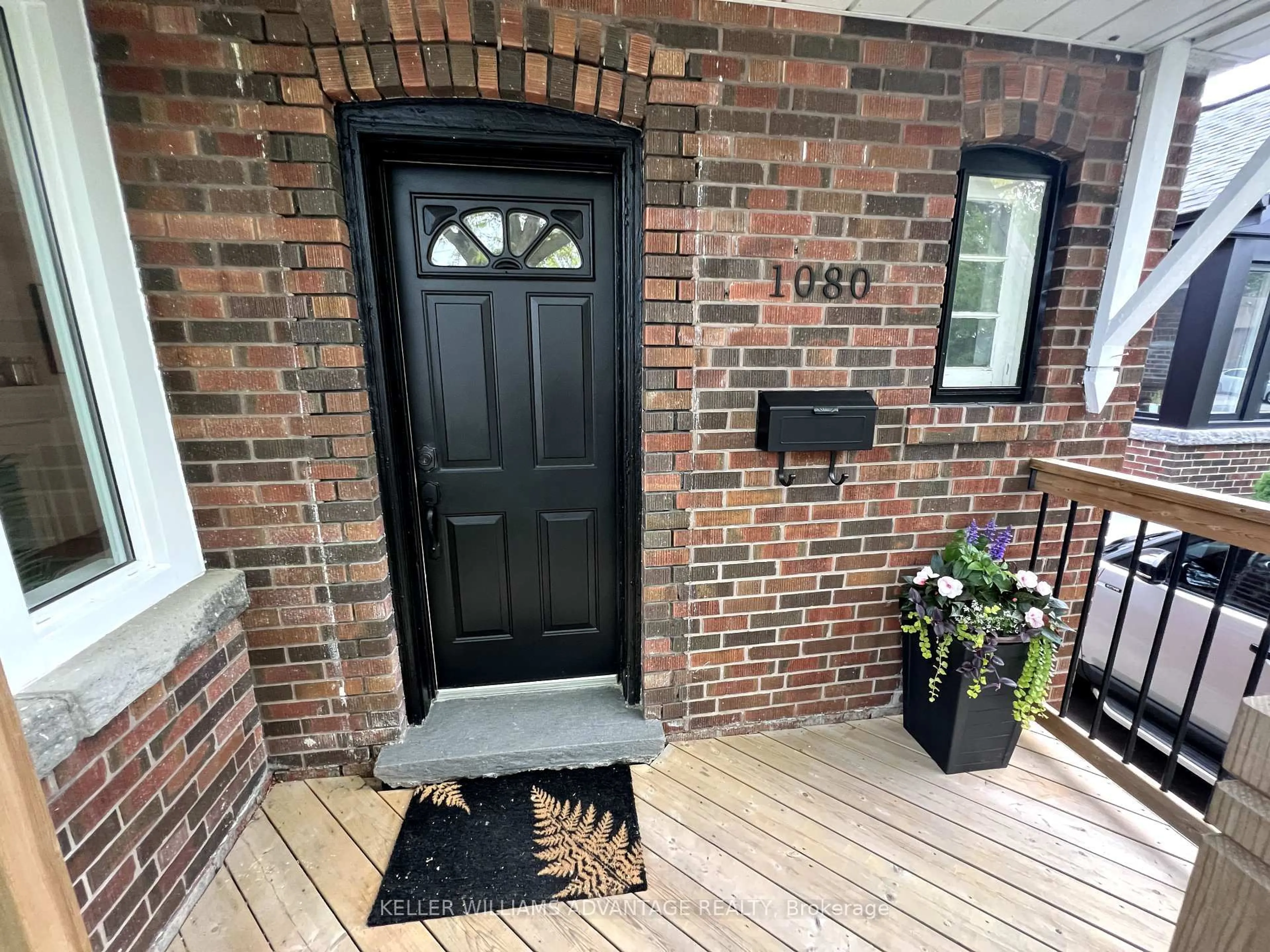 Indoor entryway for 1080 Greenwood Ave, Toronto Ontario M4J 4E4