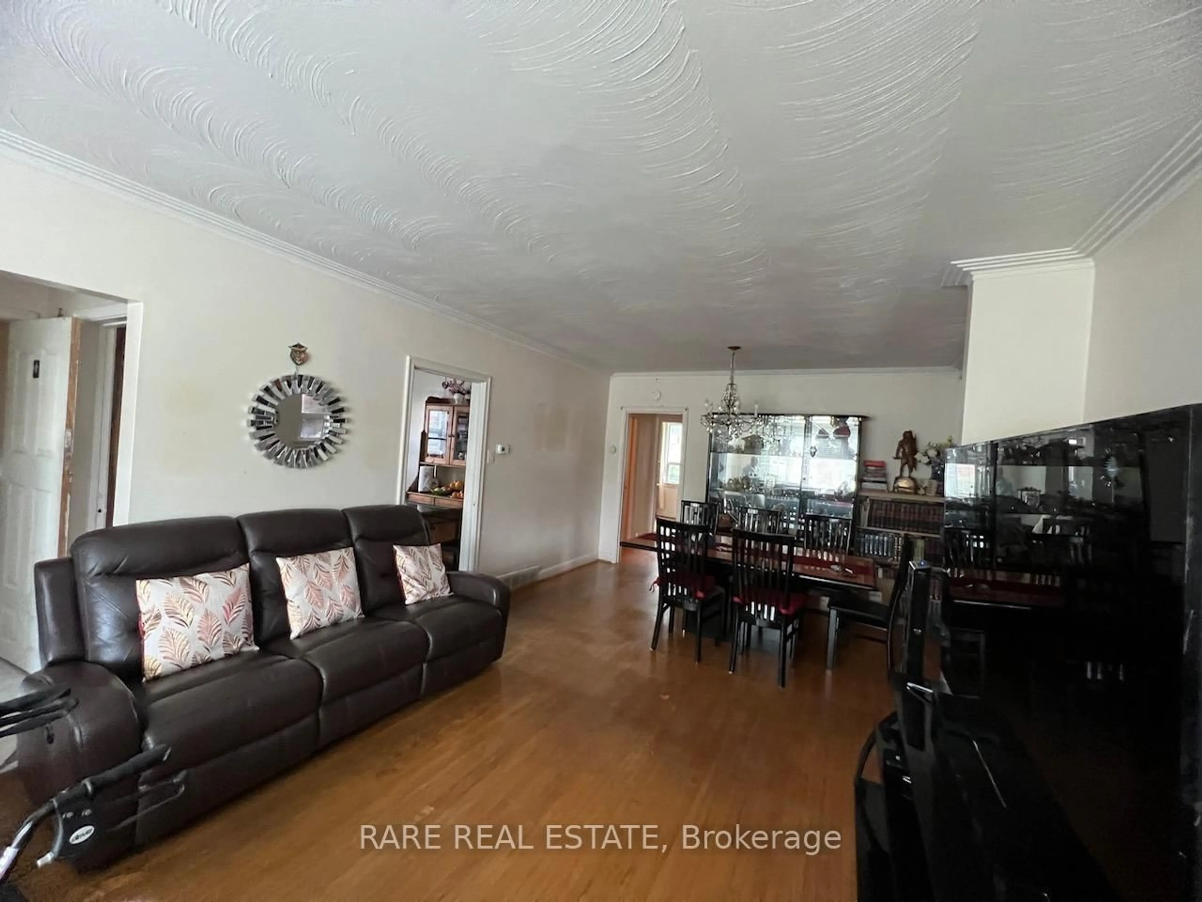 A pic of a room for 32 Century Dr, Toronto Ontario M1K 4J6