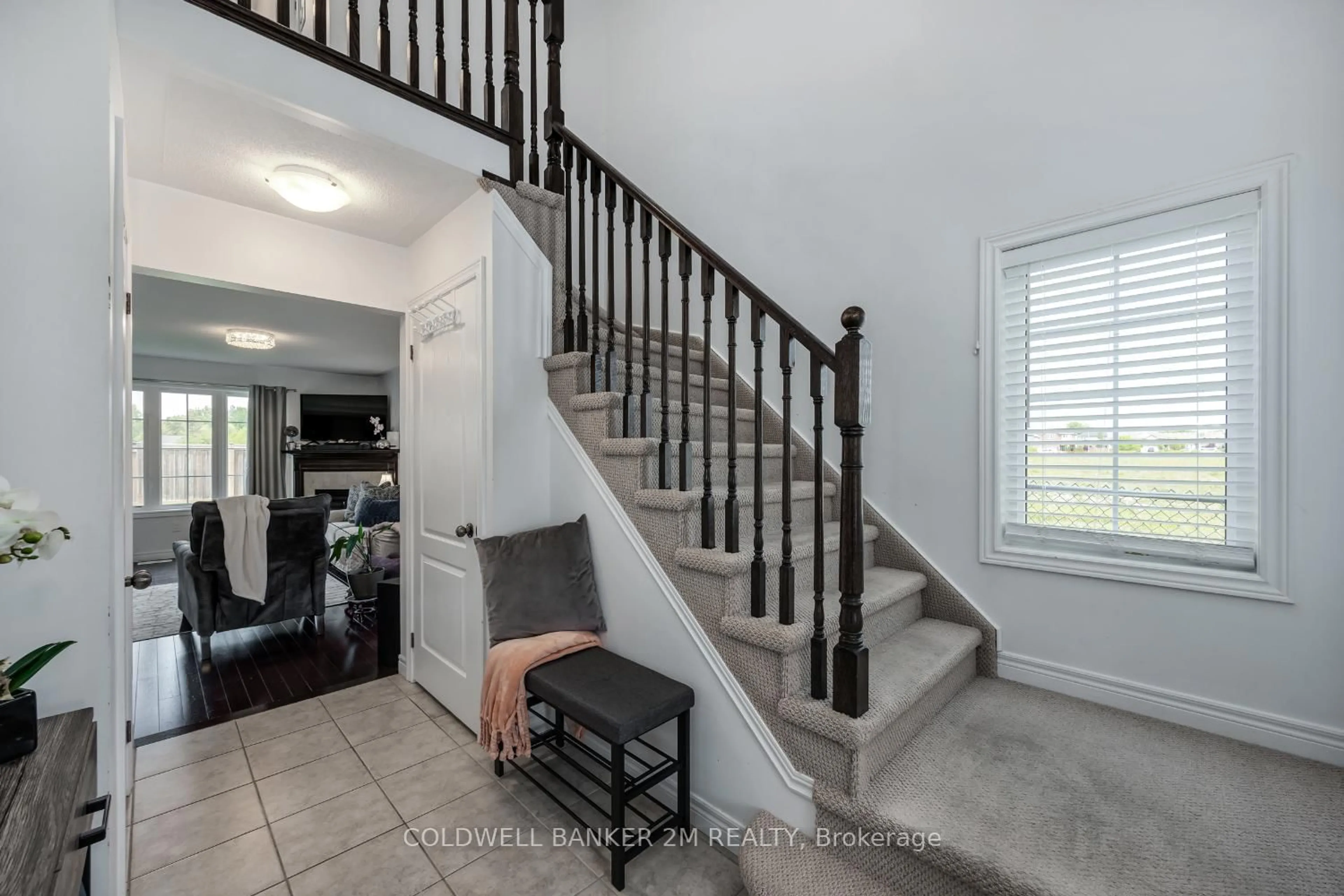 Unknown for 142 Daiseyfield Ave, Clarington Ontario L2W 0H2