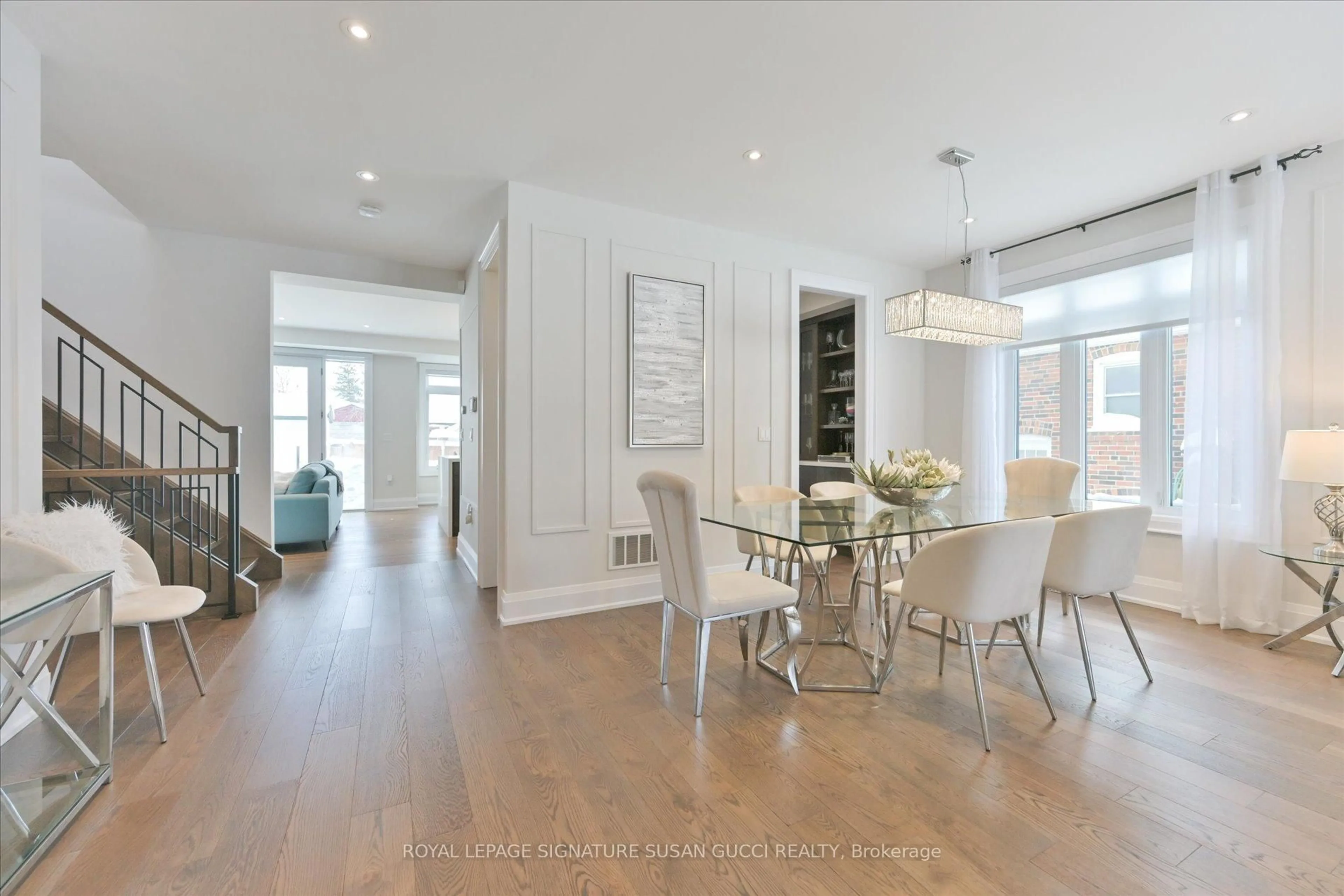 Dining room, unknown for 39 Amsterdam Ave, Toronto Ontario M4B 2B9