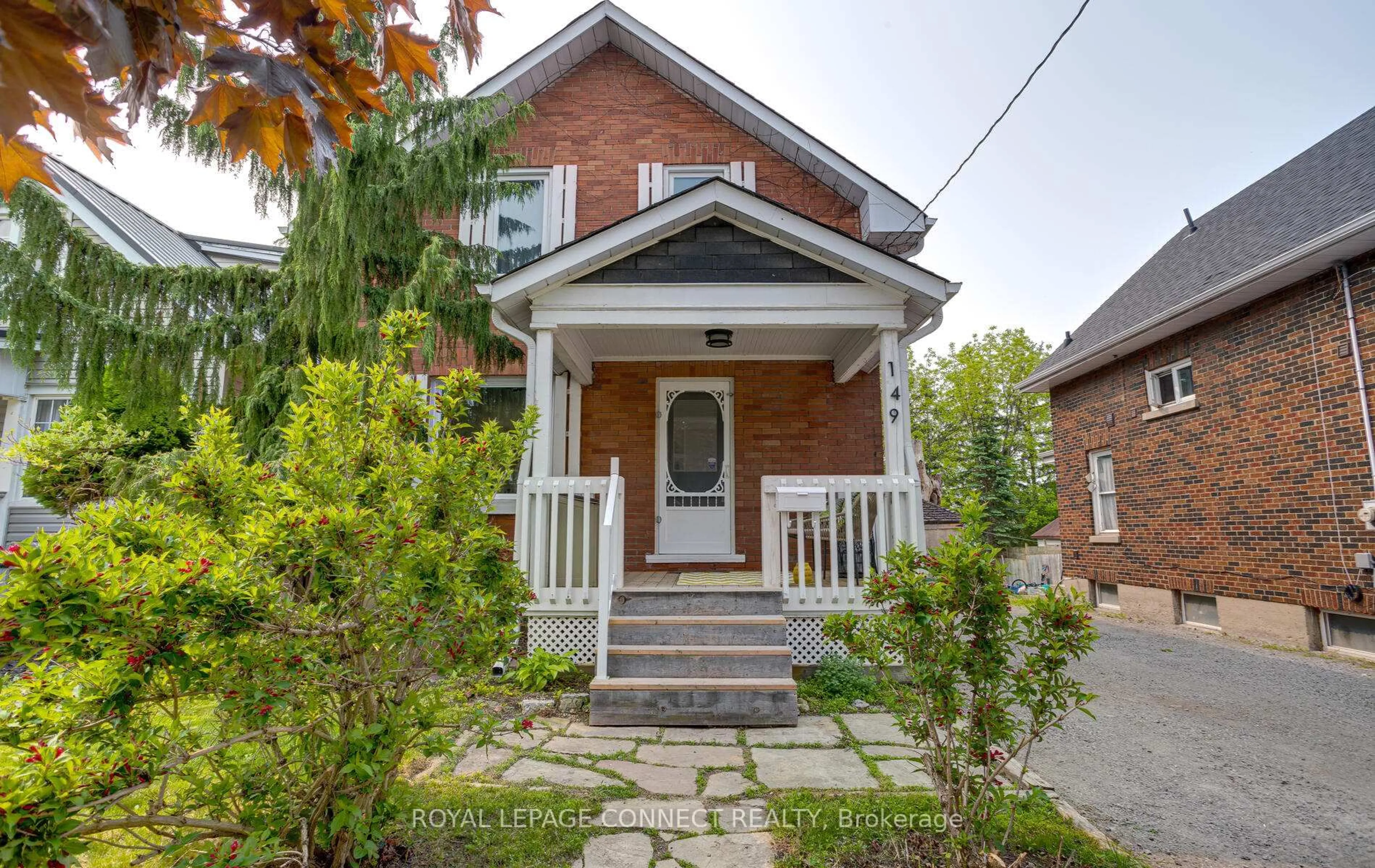 Home with brick exterior material, street for 149 Alma St, Oshawa Ontario L1G 2C3