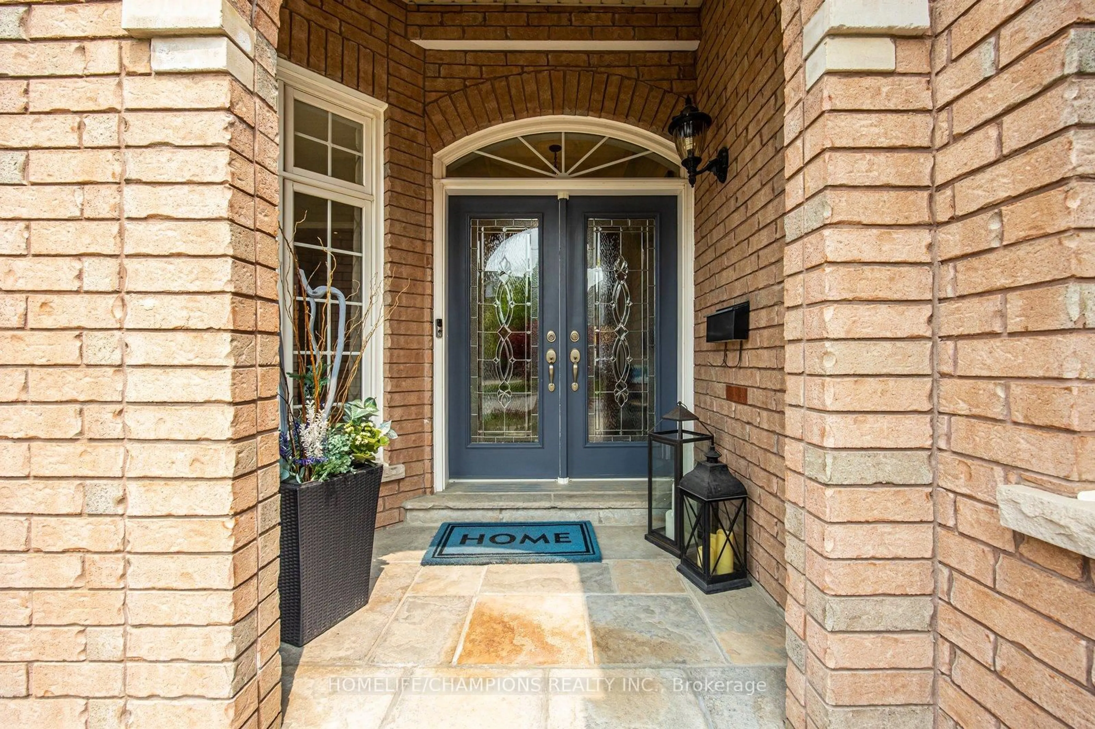 Indoor entryway for 12 Driscoll Dr, Ajax Ontario L1T 0J1