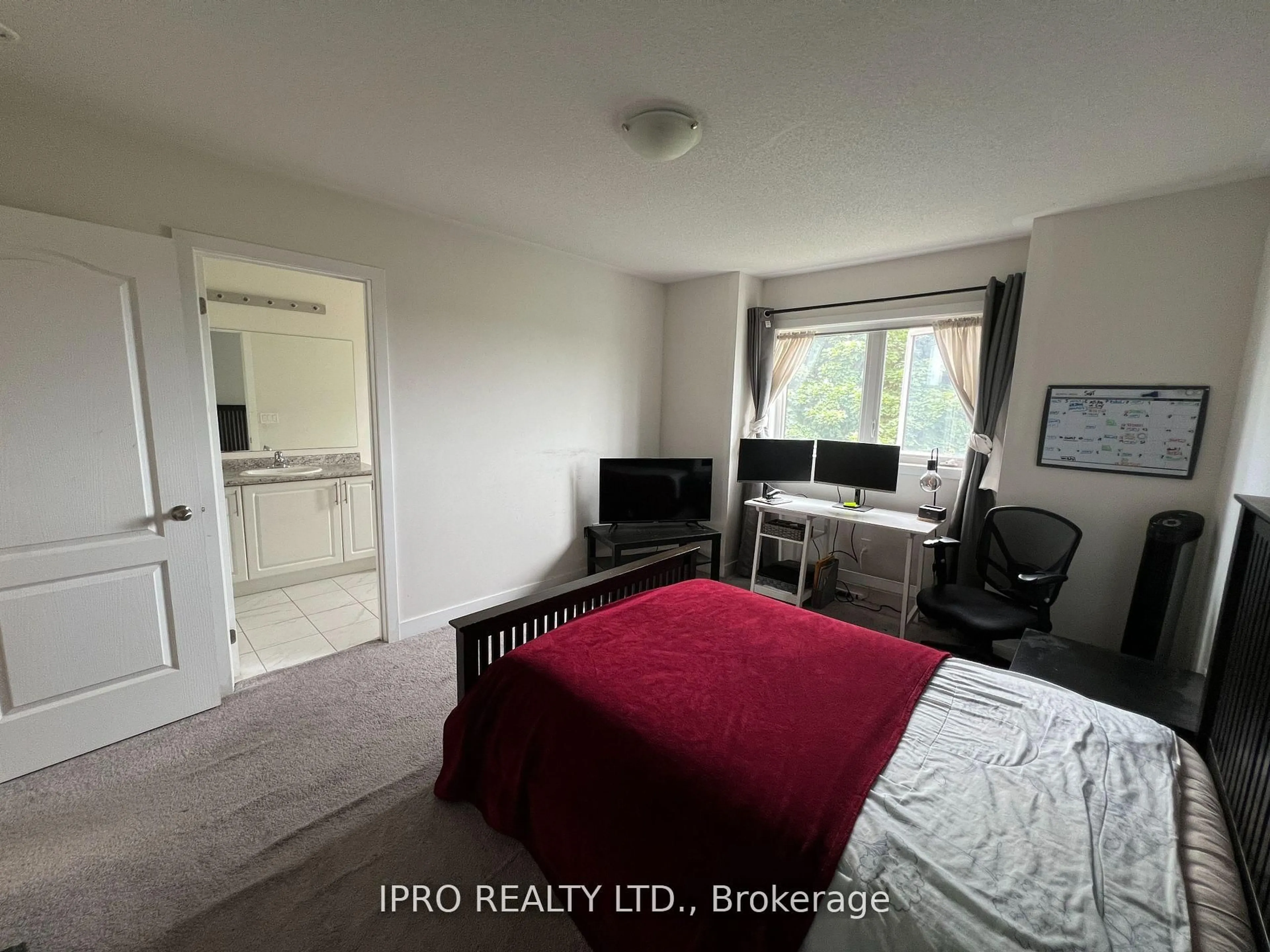 A pic of a room for 906 Kicking Horse Path, Oshawa Ontario L1J 0B4