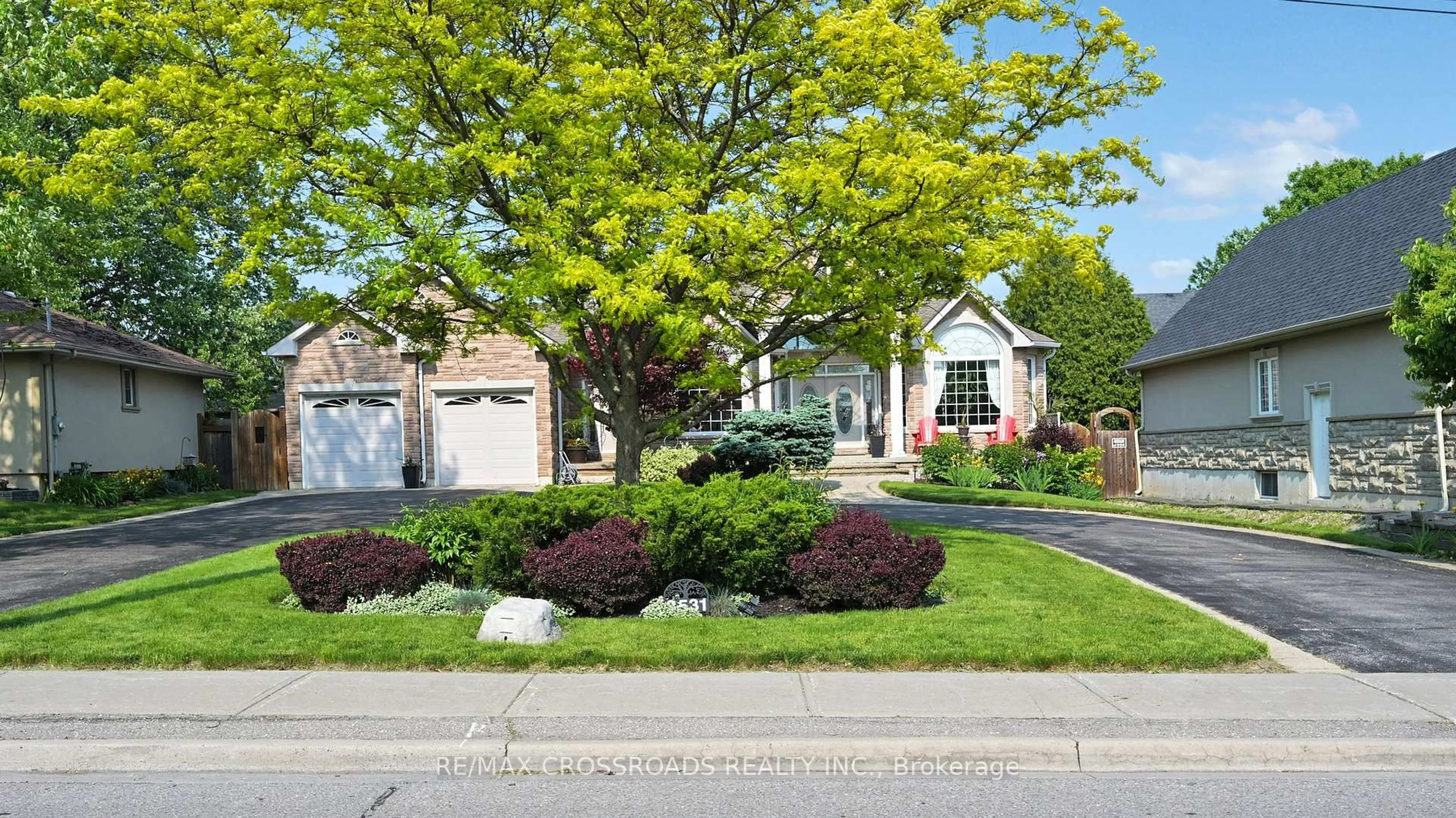Home with brick exterior material, street for 3531 Garrard Rd, Whitby Ontario L1R 3L1