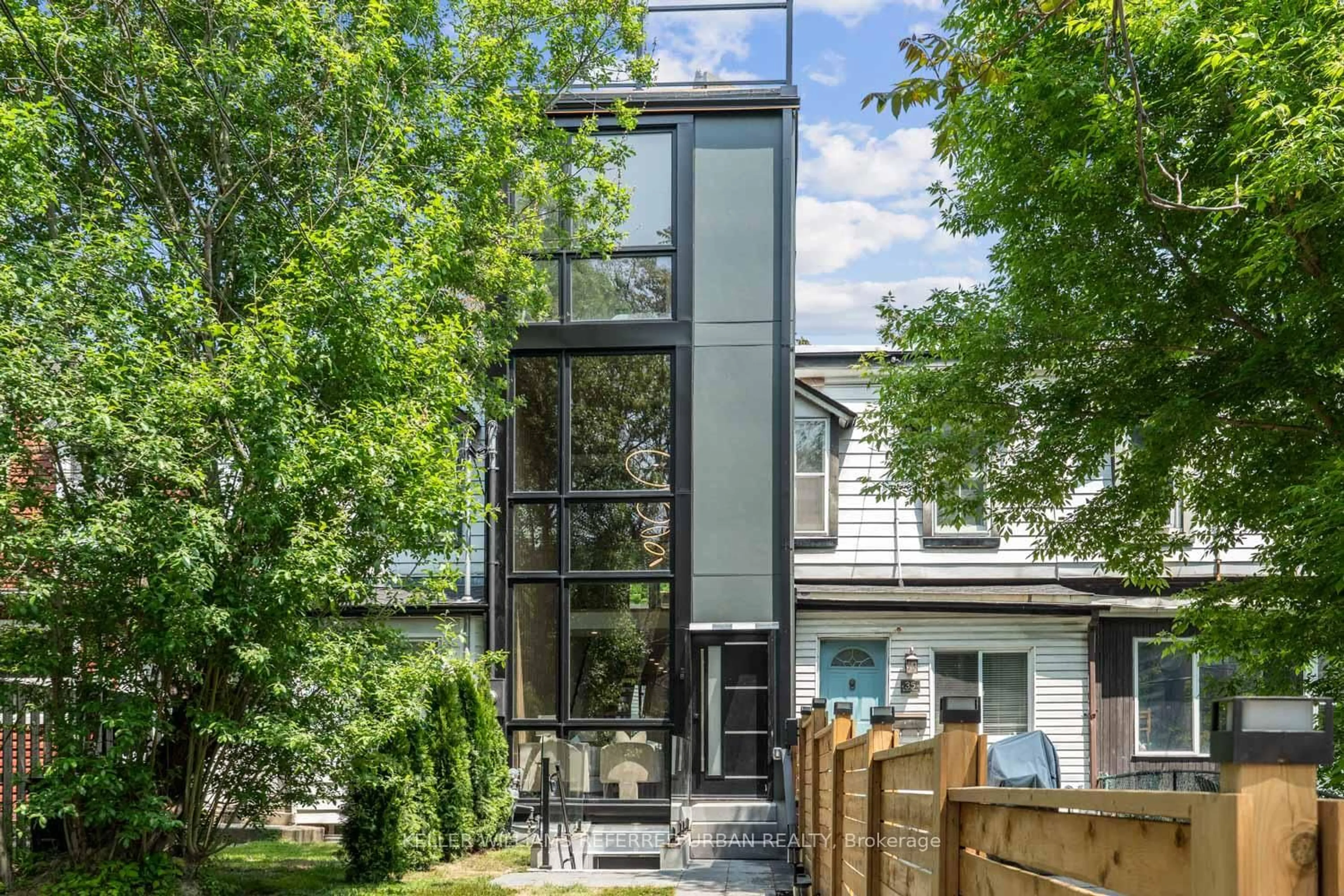 Unknown for 37 Blackburn St, Toronto Ontario M4M 2B3