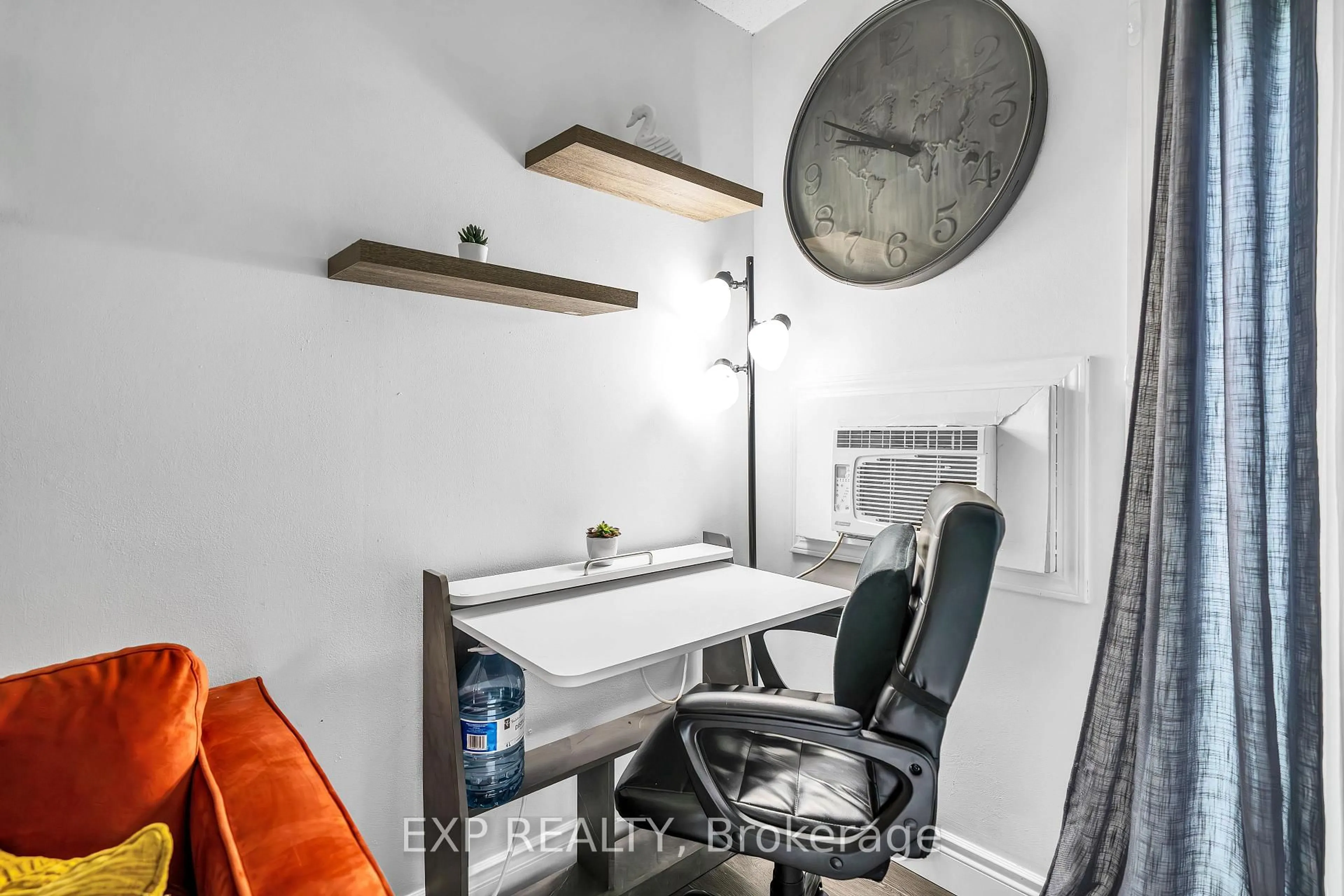 A pic of a room for 83 Aspen Springs Dr #208, Clarington Ontario L1C 5J7