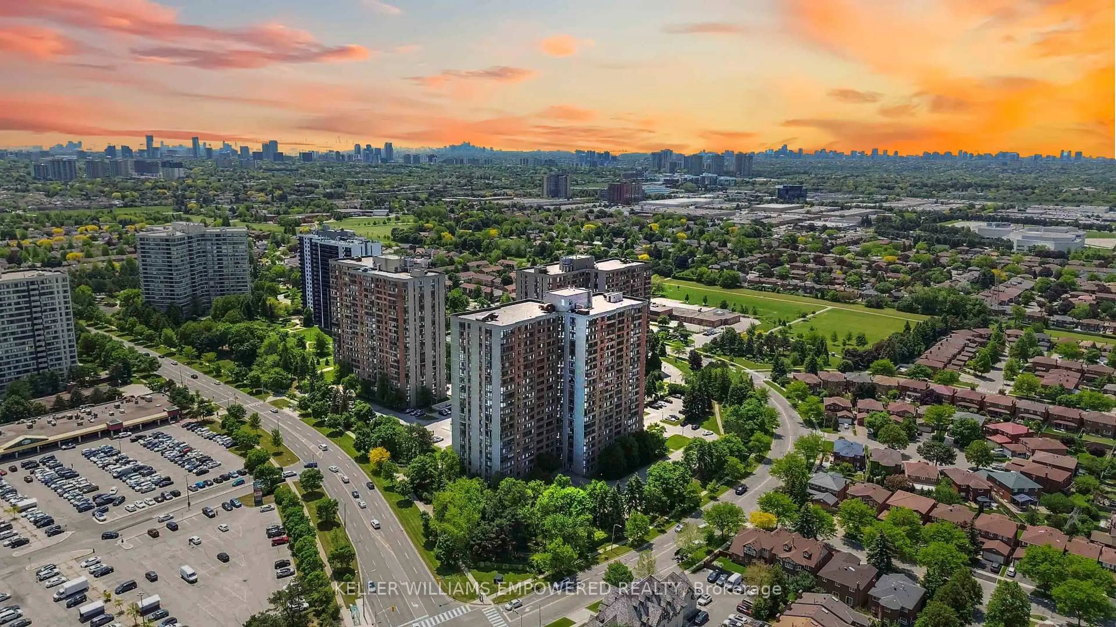 A pic from outside/outdoor area/front of a property/back of a property/a pic from drone, city buildings view from balcony for 25 Bamburgh Circ #1831, Toronto Ontario M1W 3W2