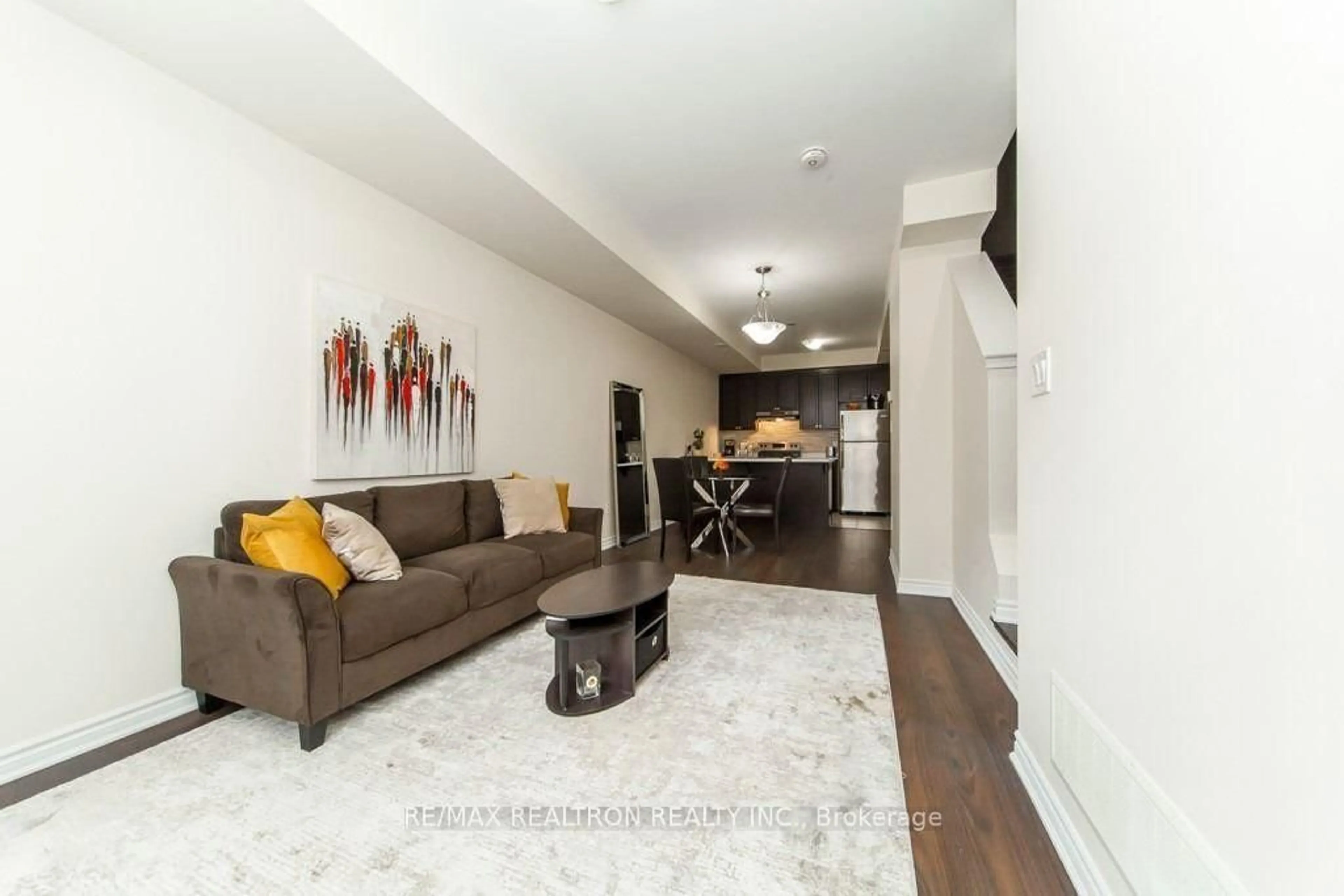 Living room with furniture, unknown for 25 Heron Park Pl #18, Toronto Ontario M1E 0B8