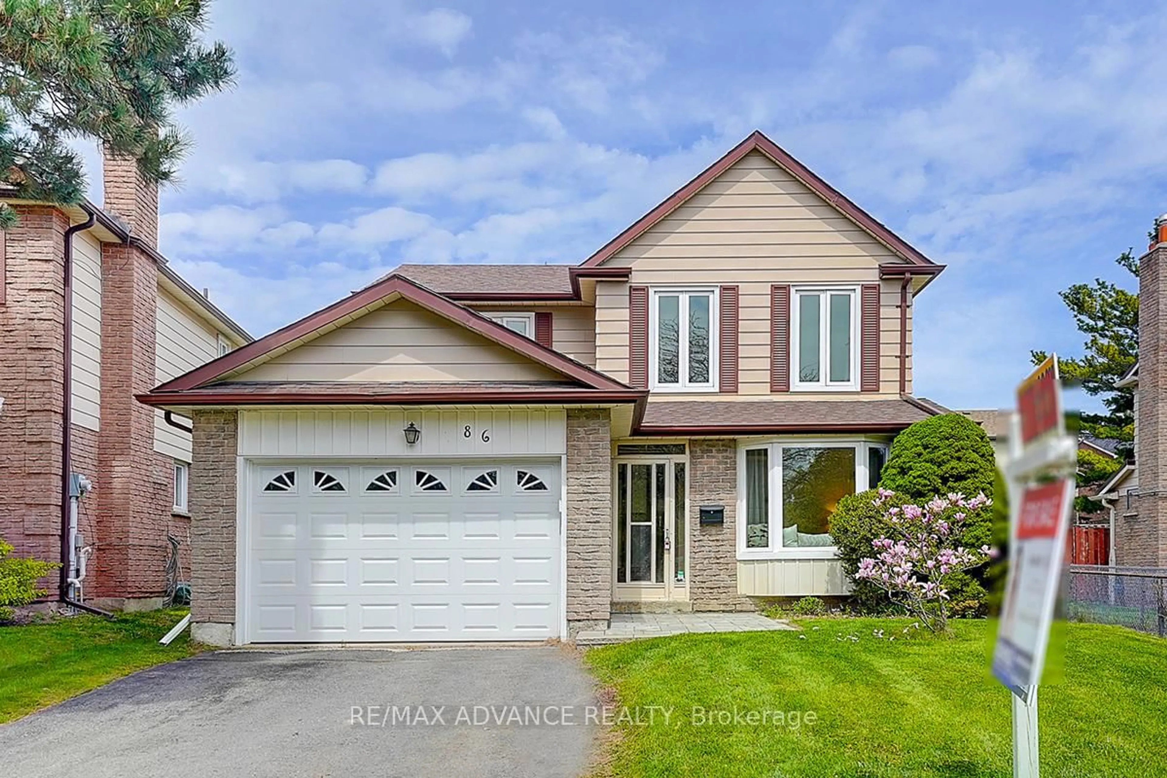 Home with vinyl exterior material, street for 86 Placentia Blvd, Toronto Ontario M1S 4C5
