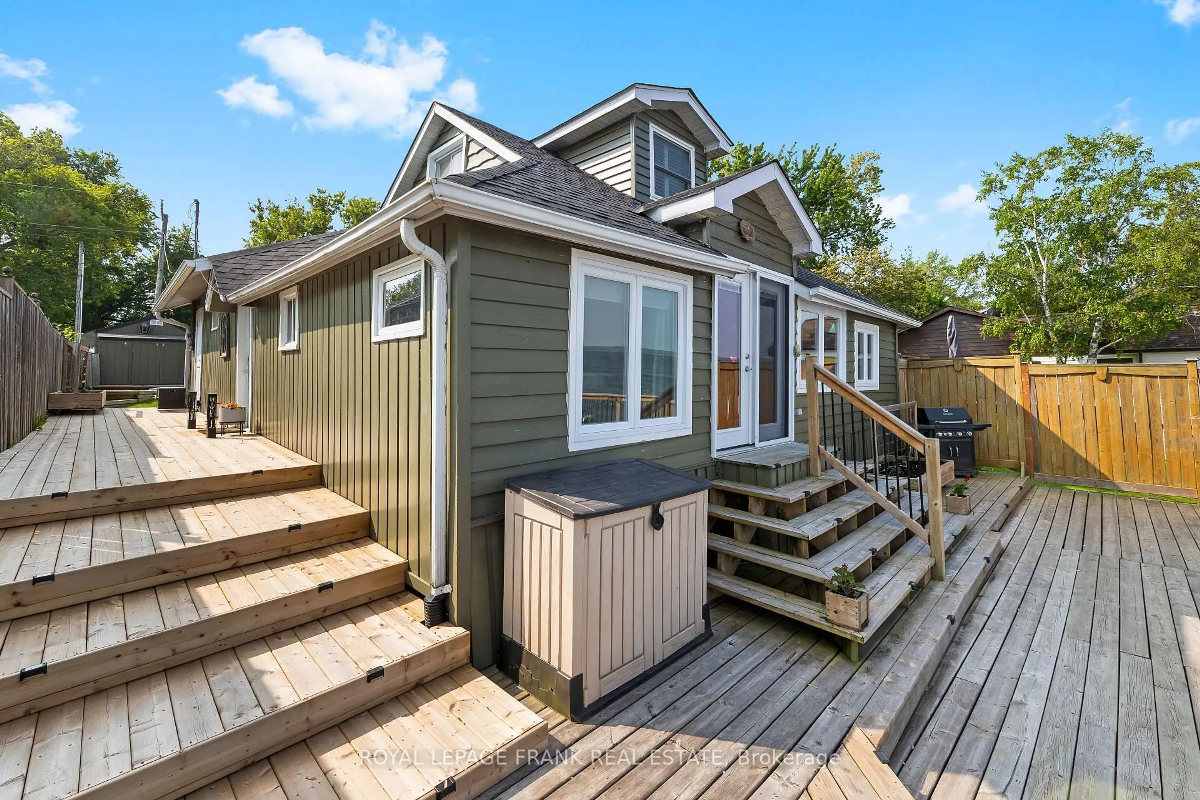 Home with vinyl exterior material, unknown for 264 Williams Point Rd, Scugog Ontario L0B 1E0