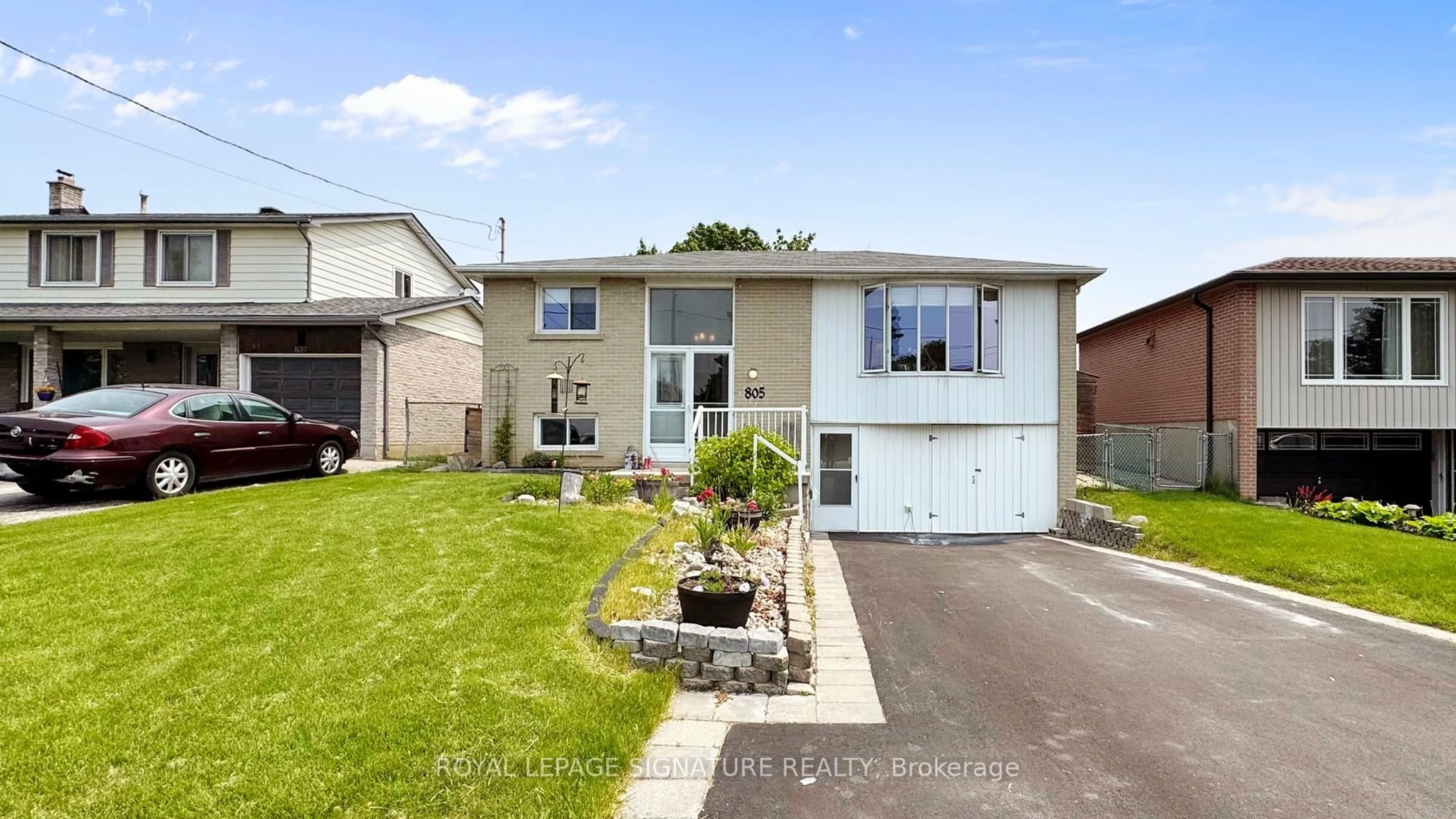 Unknown for 805 Batory Ave, Pickering Ontario L1W 2W5