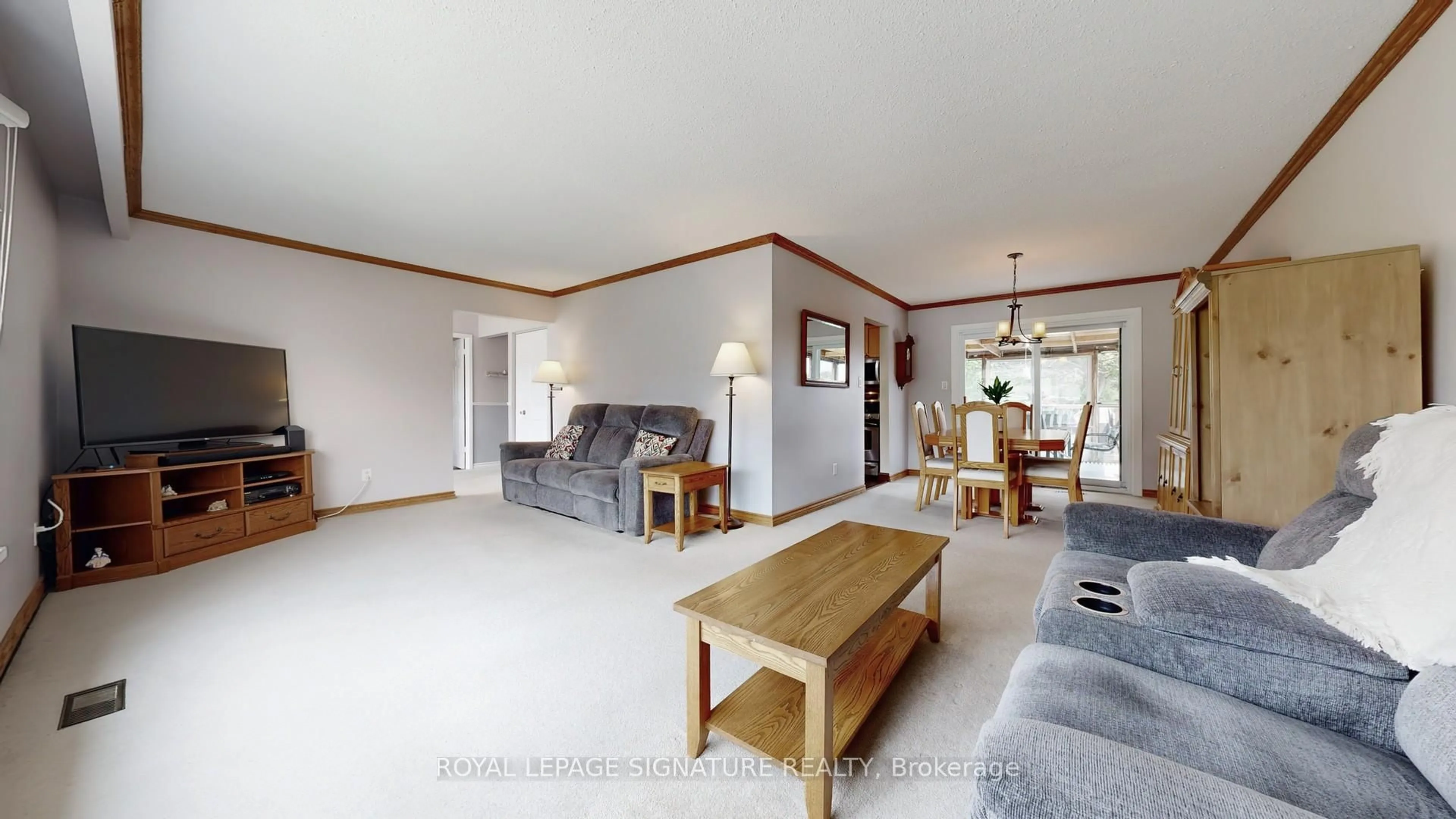Living room with furniture, unknown for 805 Batory Ave, Pickering Ontario L1W 2W5