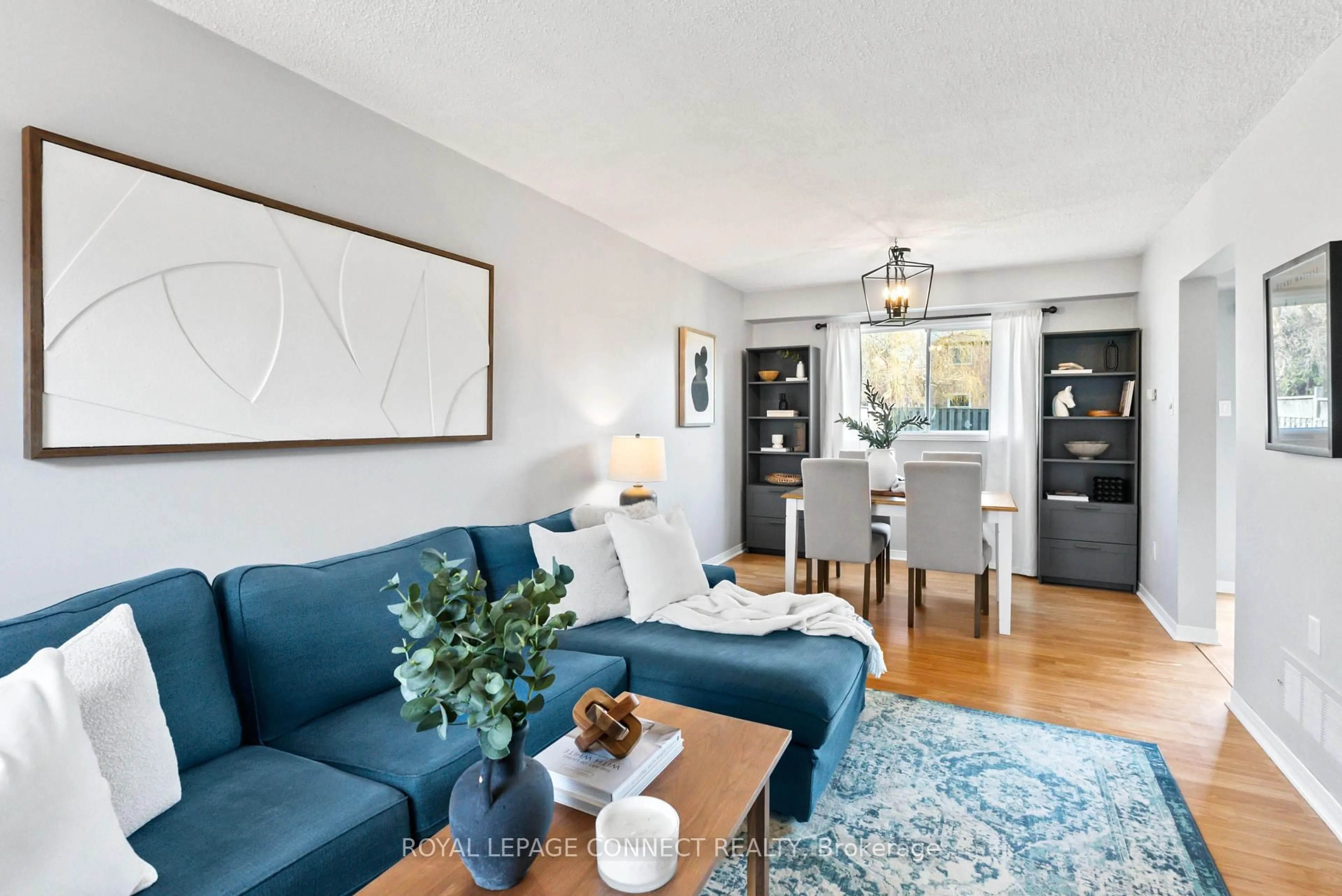 Living room with furniture, unknown for 9 Flaxman Ave, Clarington Ontario L1C 4S5