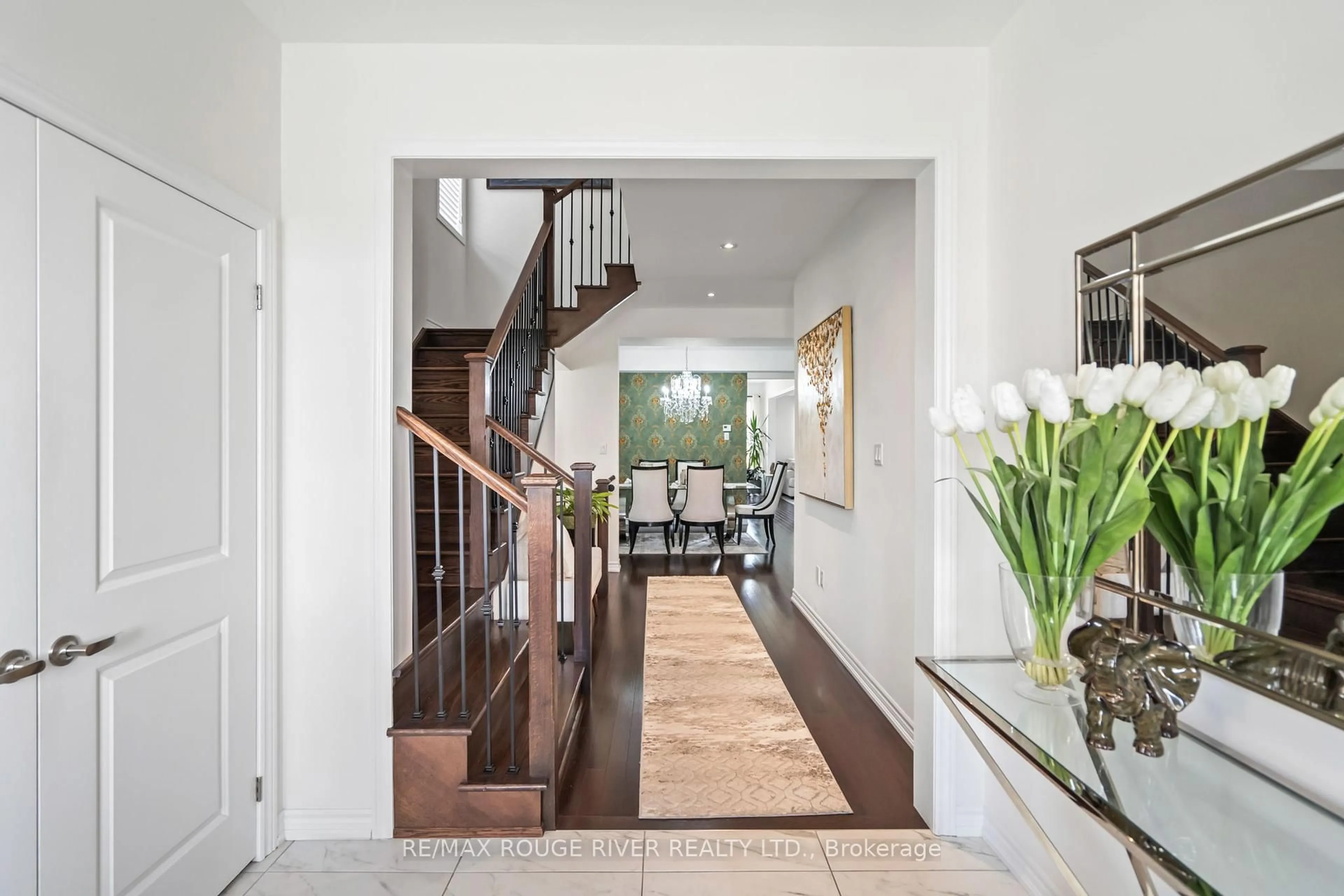 Indoor entryway for 37 Whitefish St, Whitby Ontario L1P 0K5