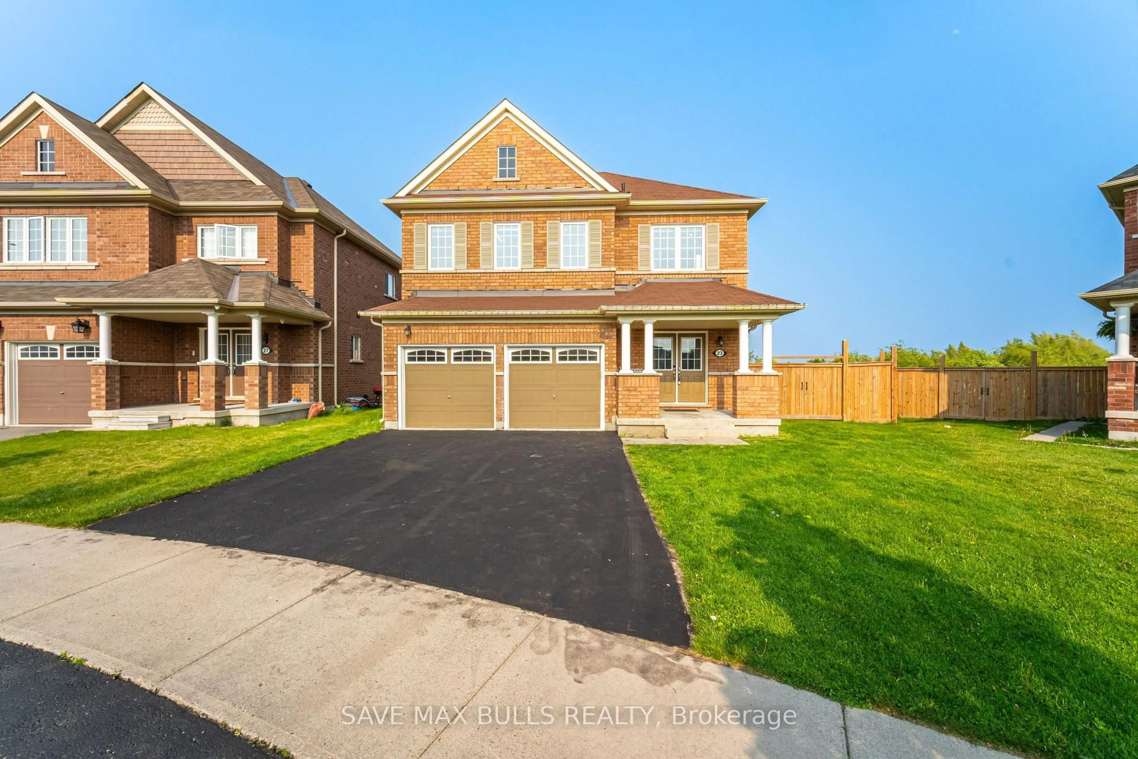 Home with brick exterior material, street for 23 Kilpatrick Crt, Clarington Ontario L1V 0C1