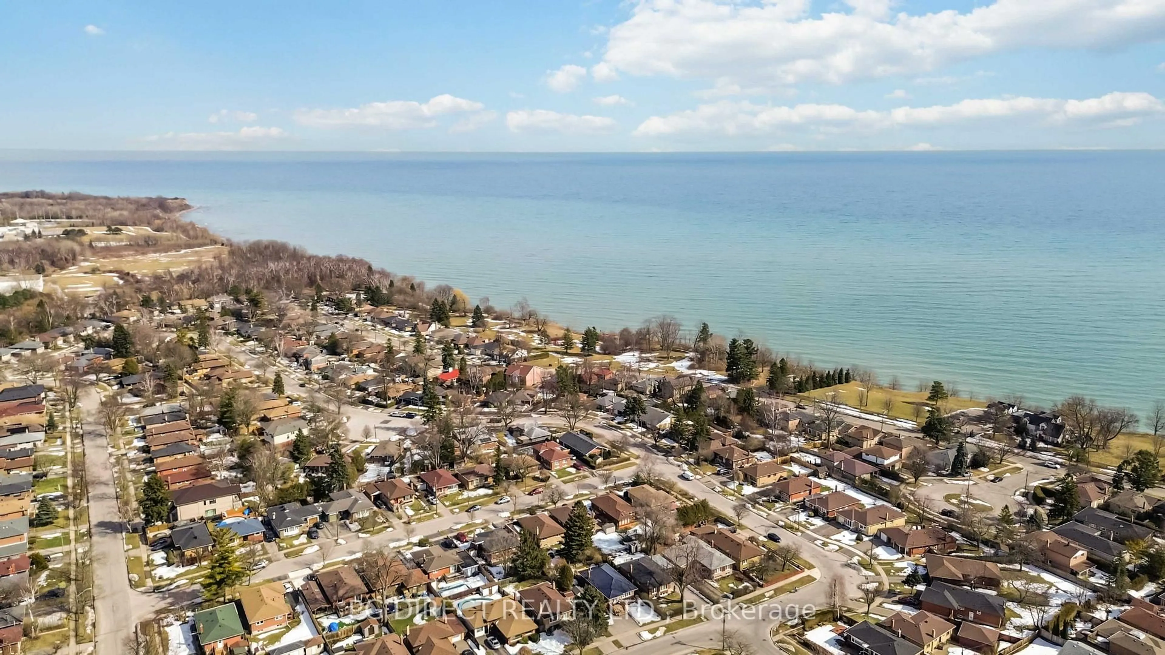 A pic from outside/outdoor area/front of a property/back of a property/a pic from drone, water/lake/river/ocean view for 8 Cushendun Rd, Toronto Ontario M1E 2B3