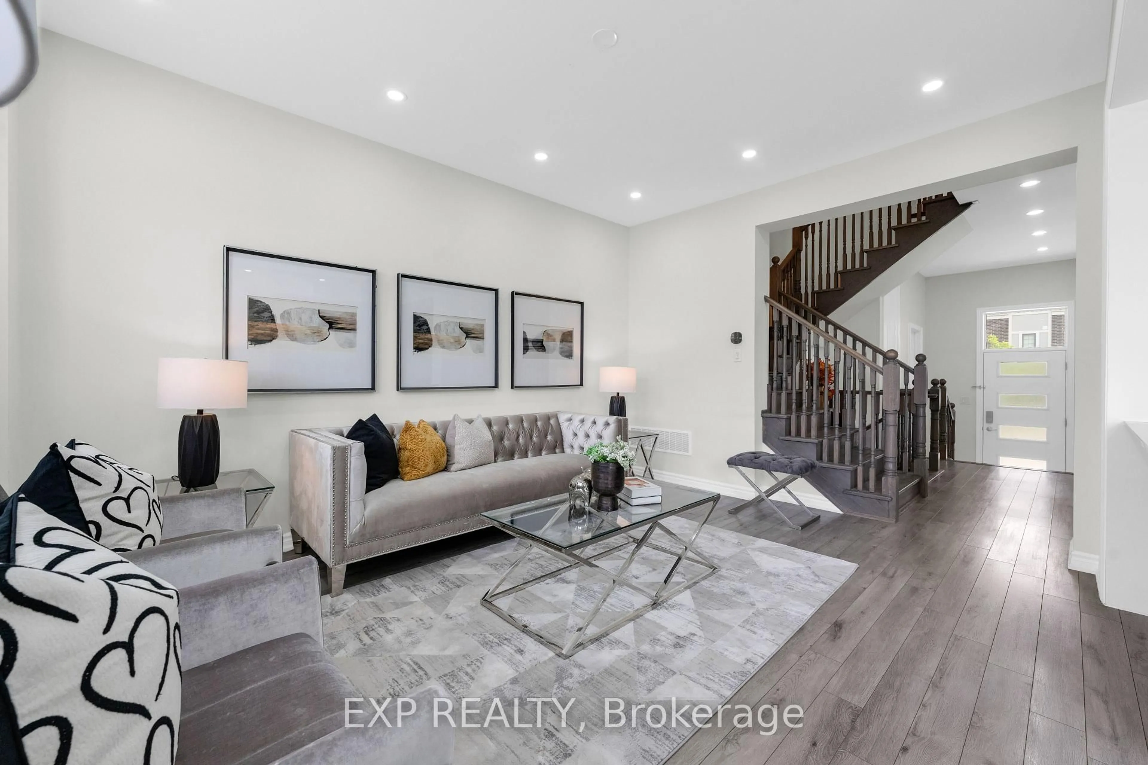 Living room with furniture, unknown for 98 Lockyer Dr, Whitby Ontario L1P 0M3