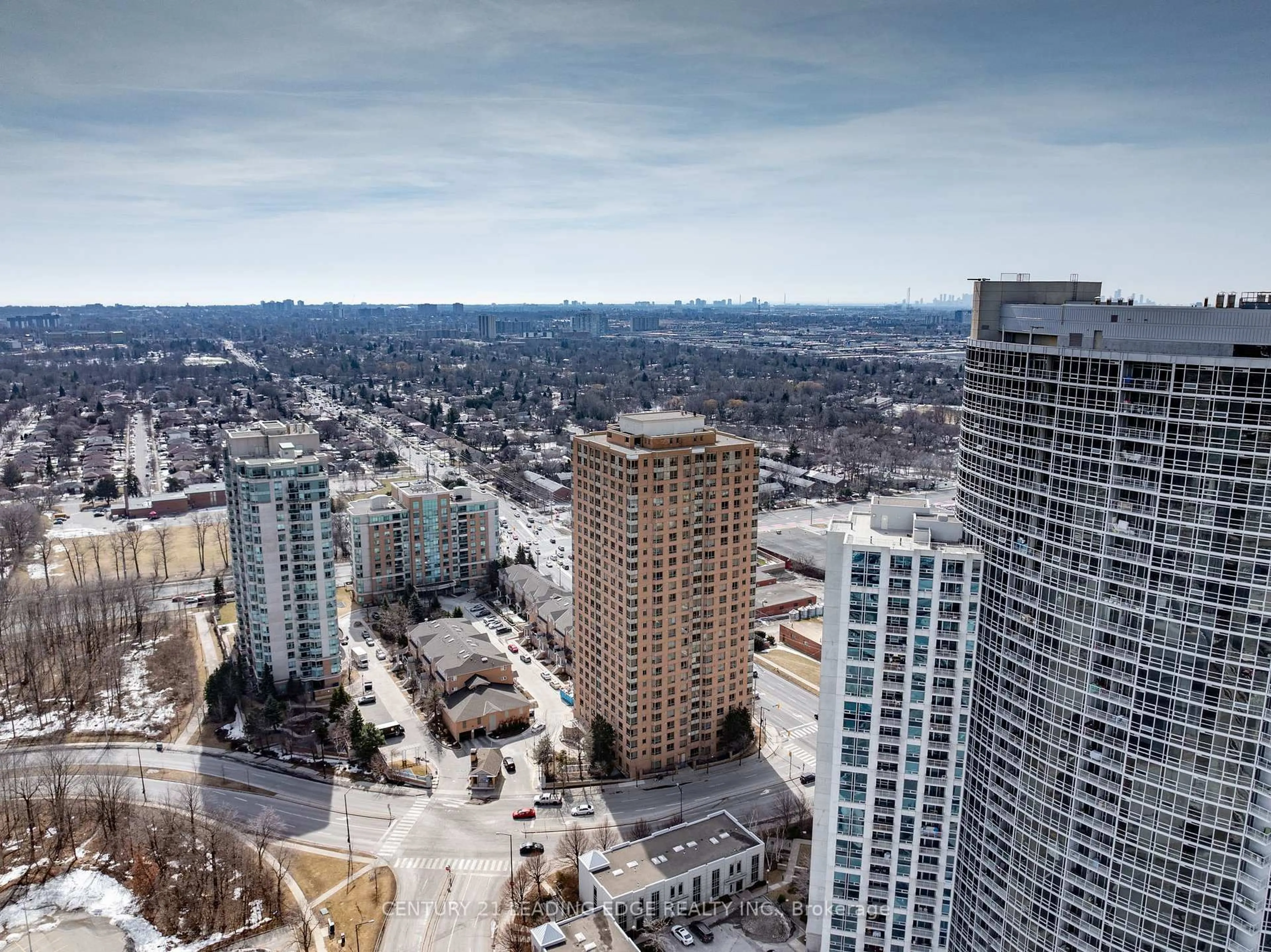 A pic from outside/outdoor area/front of a property/back of a property/a pic from drone, city buildings view from balcony for 115 Omni Dr #1509, Toronto Ontario M1P 5B4