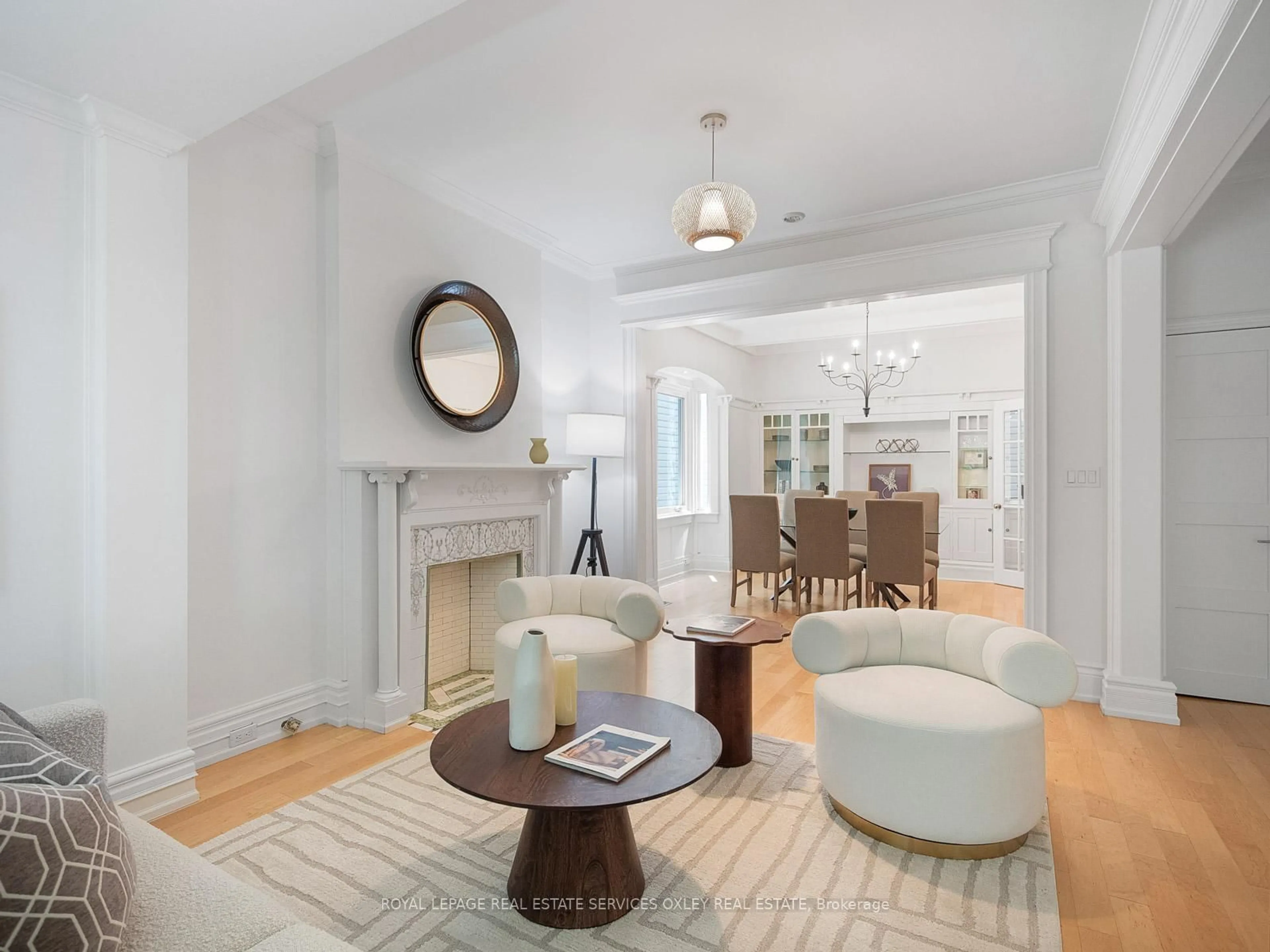 Living room with furniture, unknown for 30 Hastings Ave, Toronto Ontario M4L 2L2