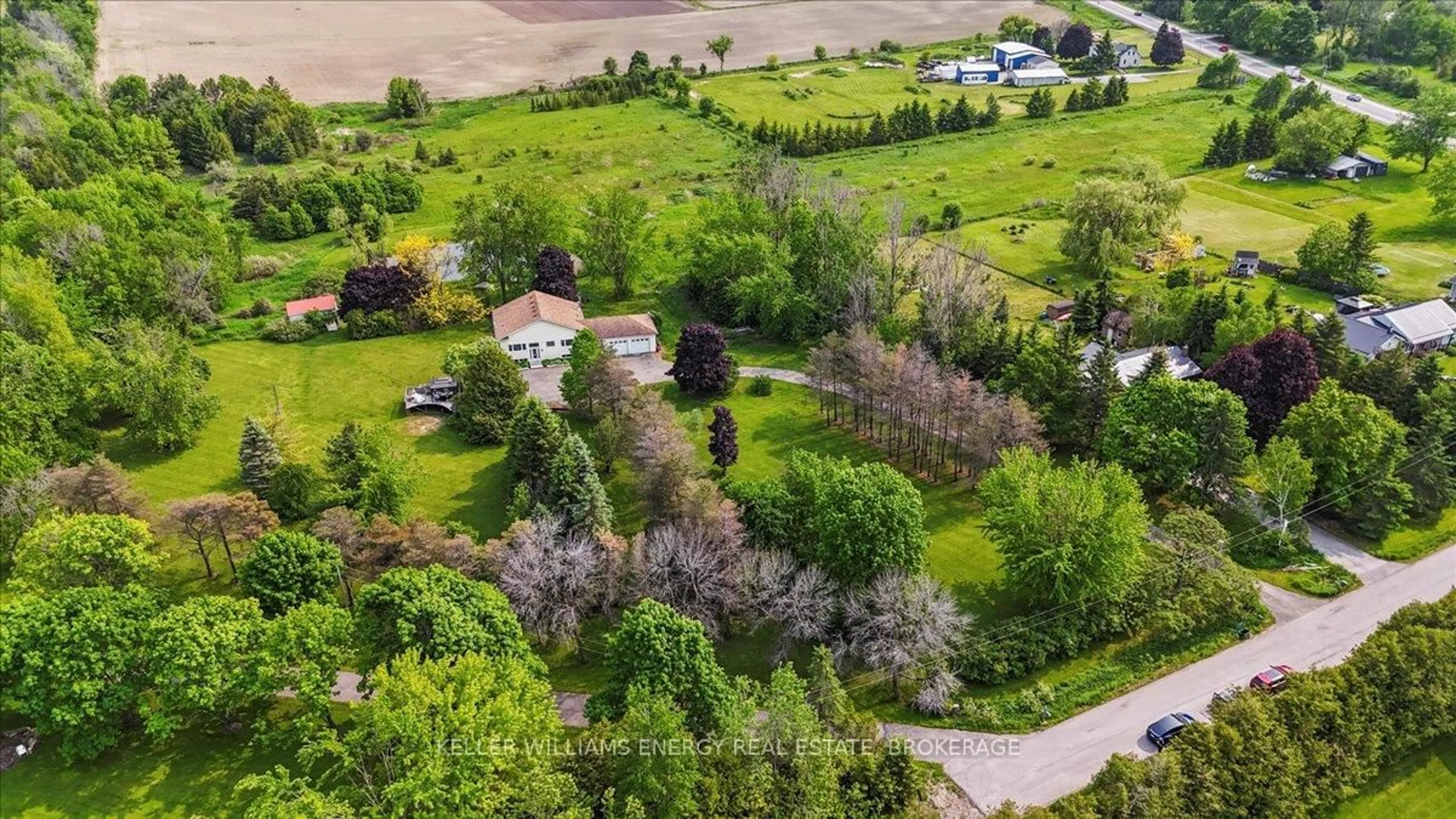 A pic from outside/outdoor area/front of a property/back of a property/a pic from drone, street for 2370 Bruce Rd, Scugog Ontario L0C 1G0