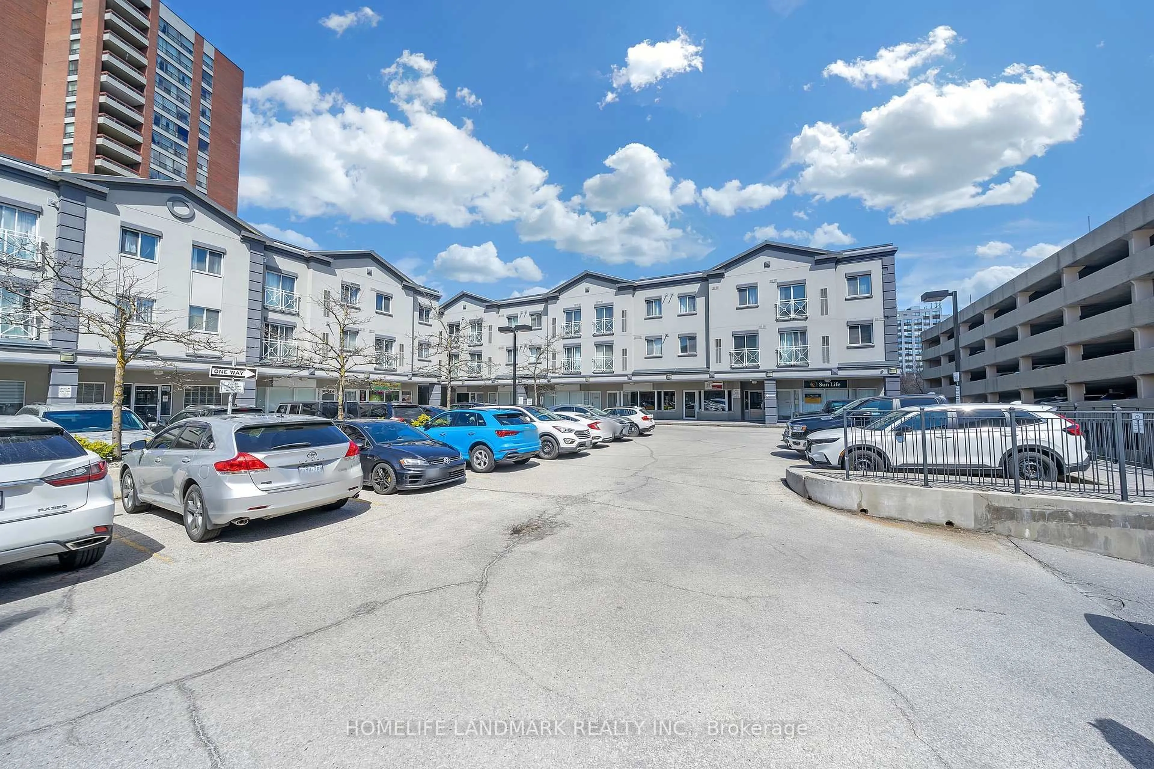 A pic from outside/outdoor area/front of a property/back of a property/a pic from drone, unknown for 2351 Kennedy Rd #125, Toronto Ontario M1T 3G9
