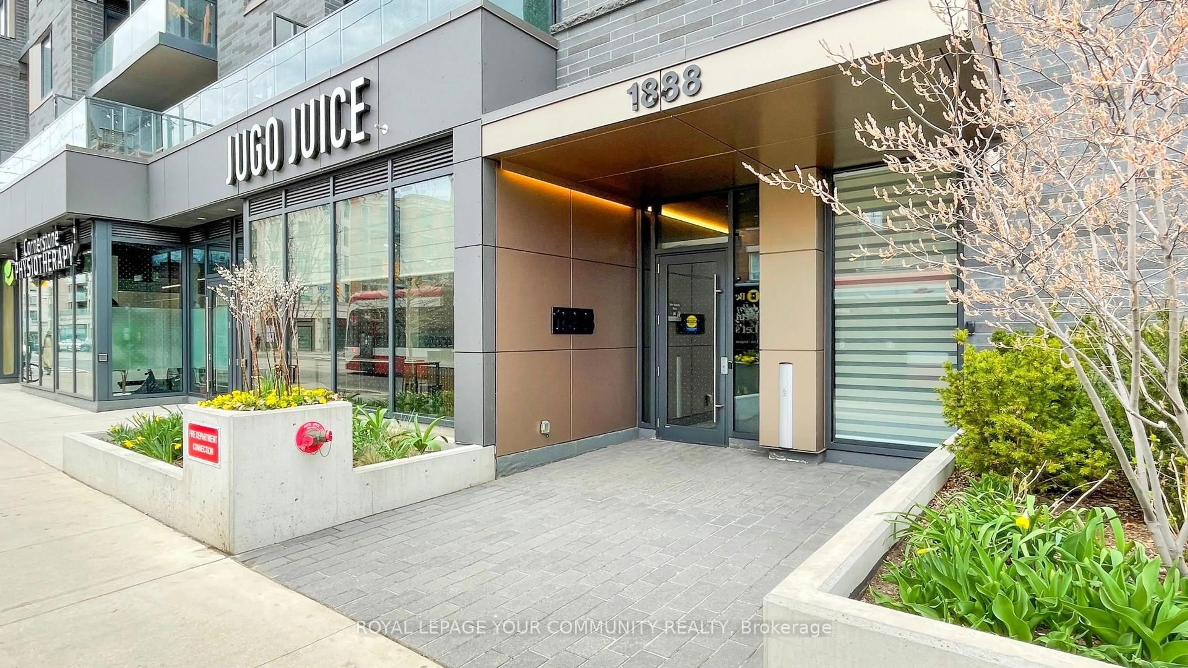 Indoor foyer for 1888 Queen St #307, Toronto Ontario M4L 1H3