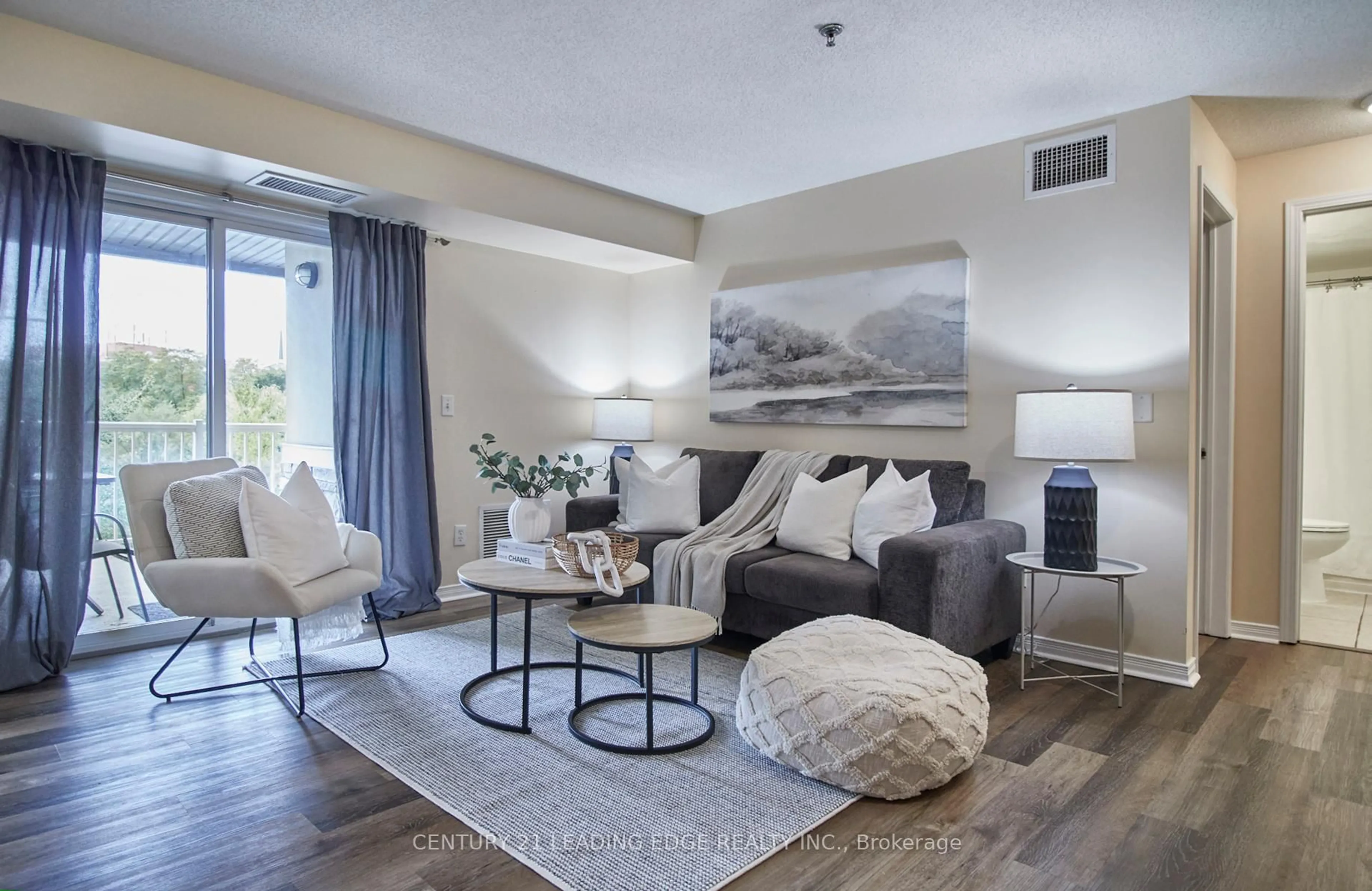 Living room with furniture, unknown for 684 Warden Ave #334, Toronto Ontario M1L 4W4