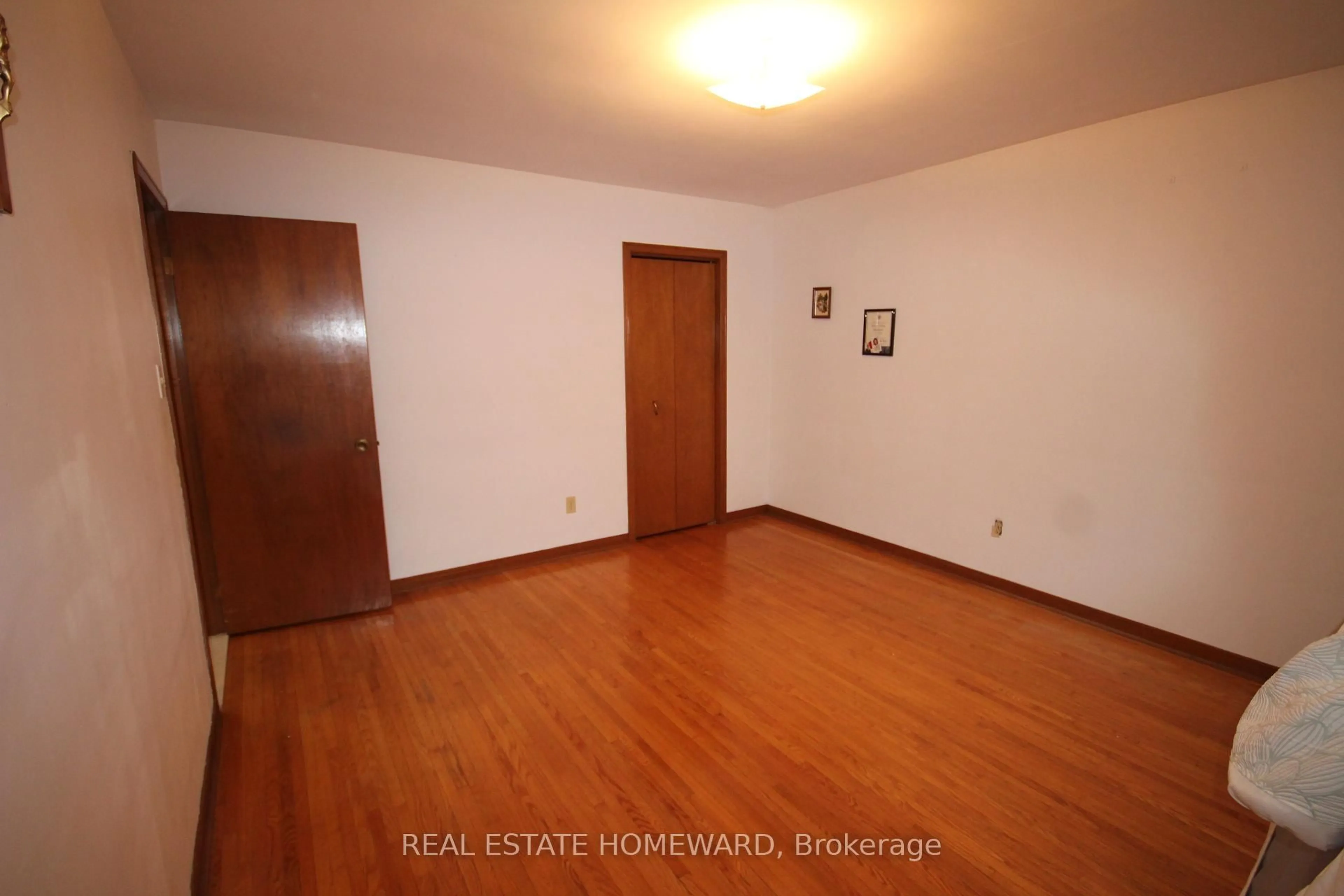A pic of a room for 37 Mason Rd, Toronto Ontario M1M 3P9