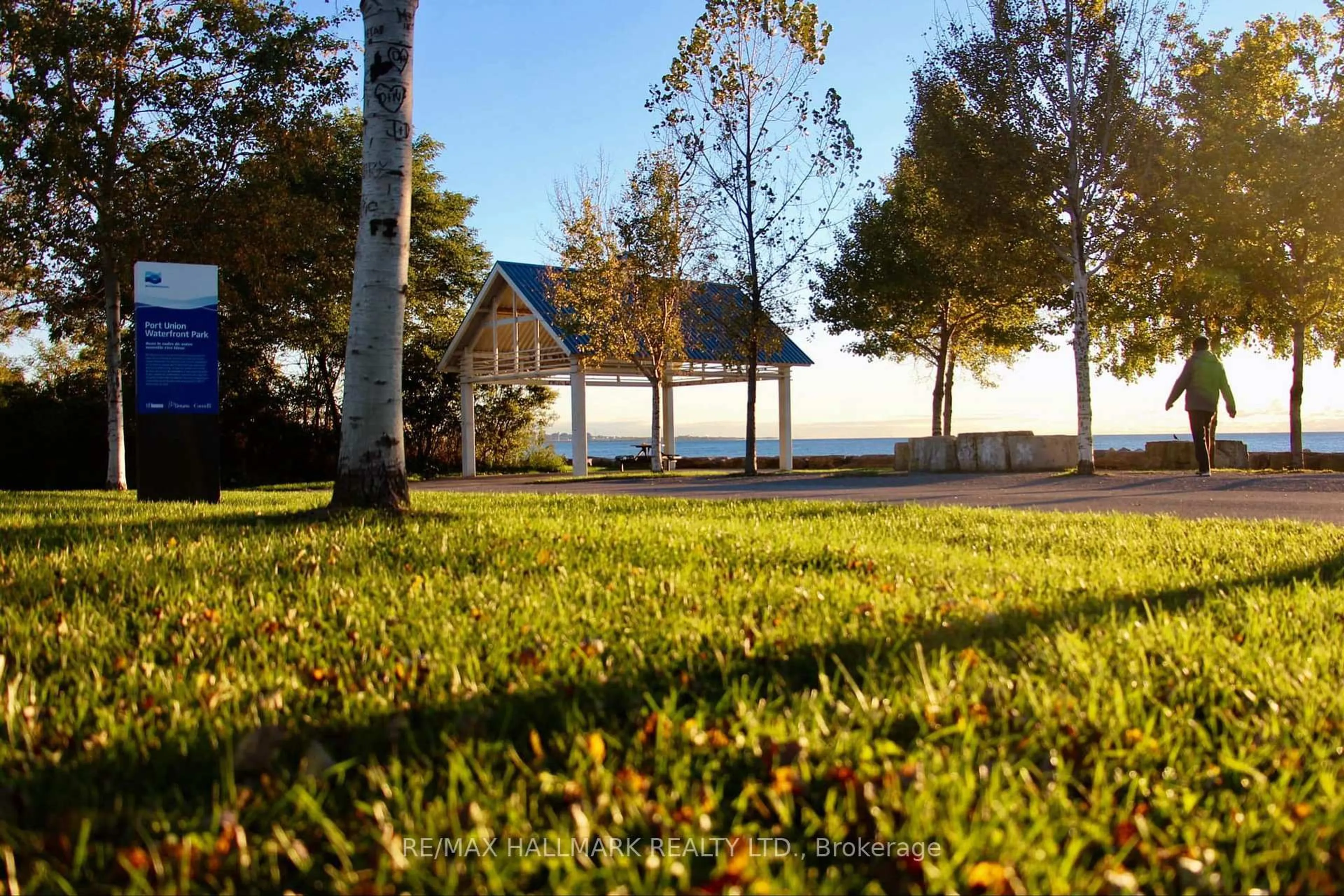 Patio, water/lake/river/ocean view for 14 Eastport Dr, Toronto Ontario M1C 5G2