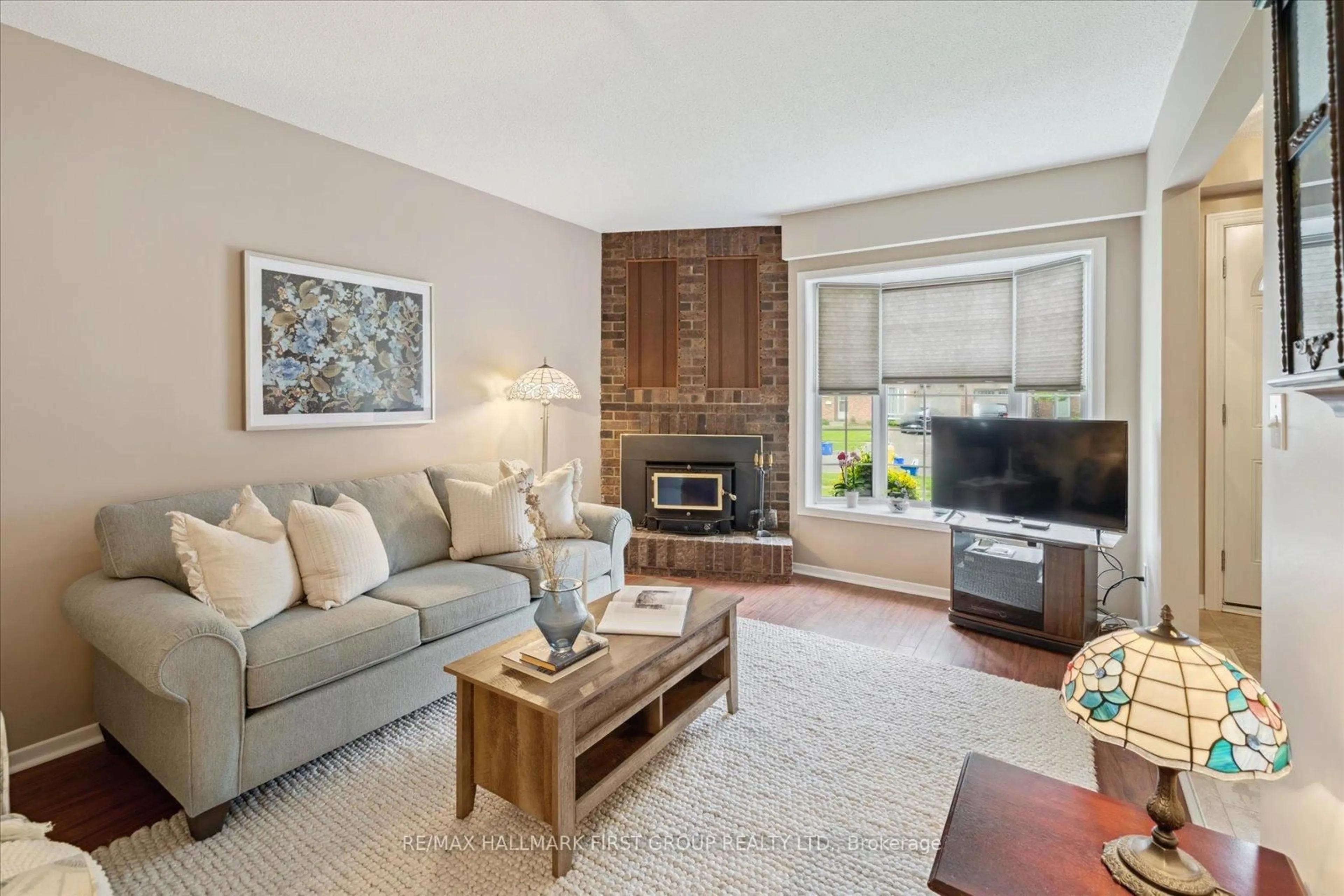Living room with furniture, unknown for 1108 Culross Ave, Pickering Ontario L1V 2W7