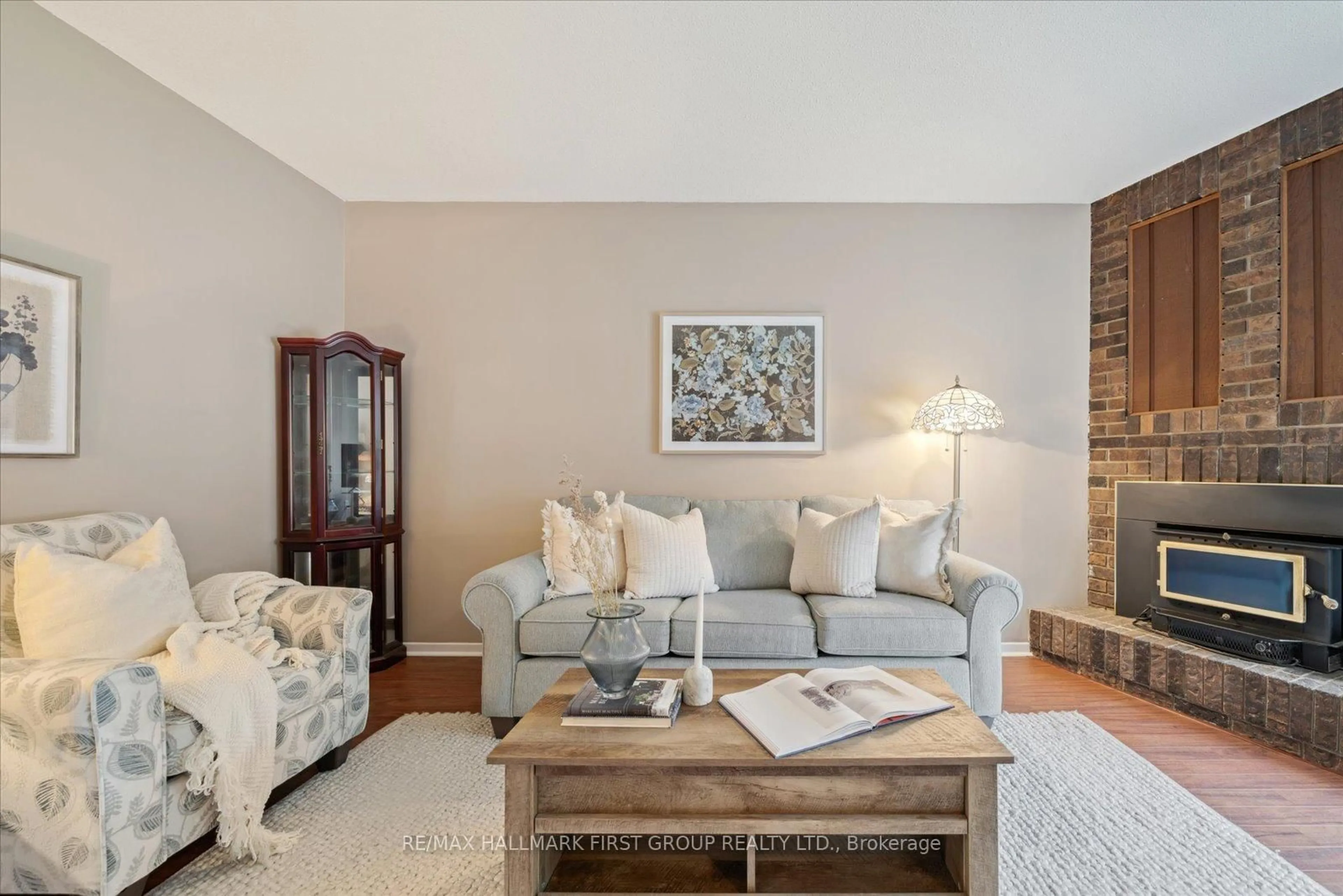 Living room with furniture, unknown for 1108 Culross Ave, Pickering Ontario L1V 2W7