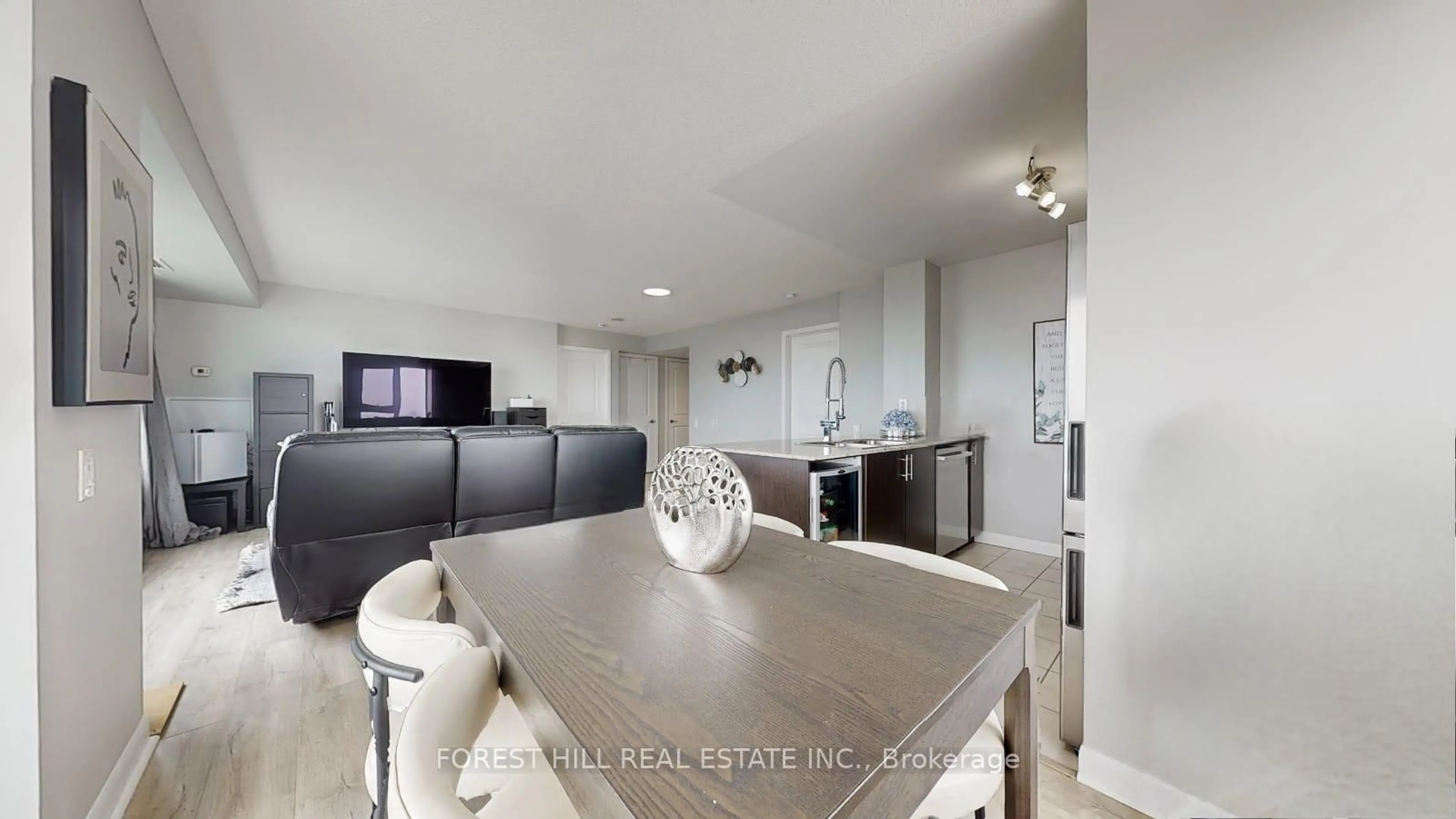 Open concept kitchen, unknown for 190 Borough Dr #2802, Toronto Ontario M1P 0B6