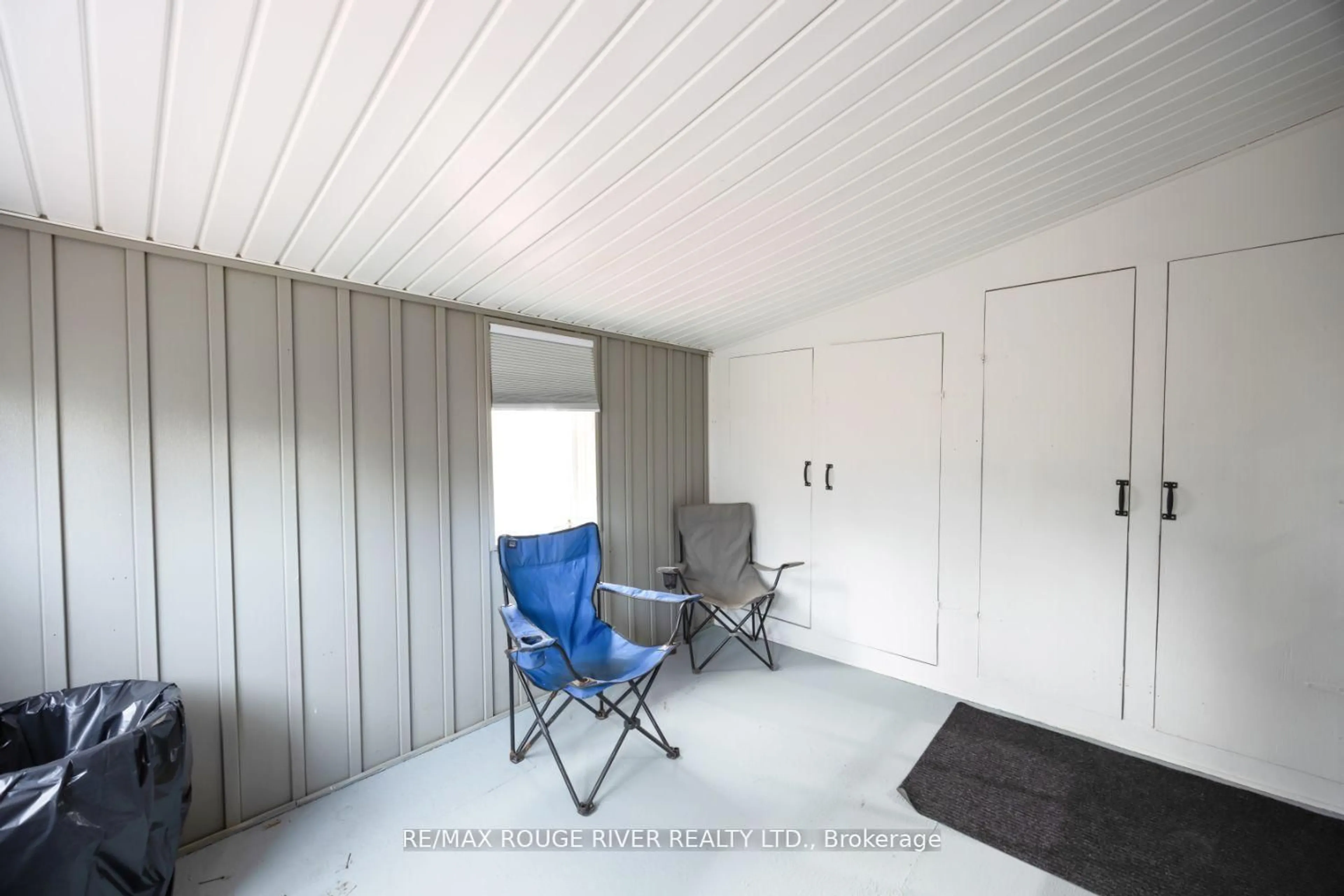 A pic of a room for 309 Centre St, Oshawa Ontario L1H 4B3