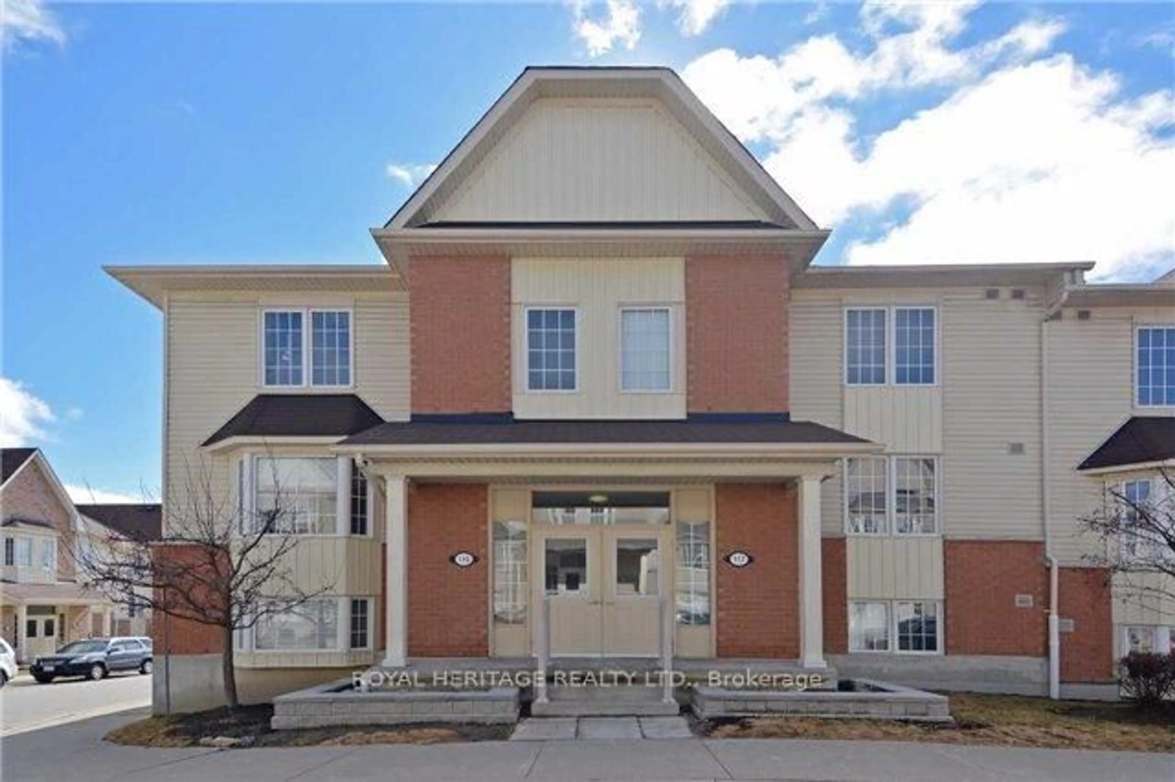 Indoor foyer for 117 Petra Way #2, Whitby Ontario L1R 0A8